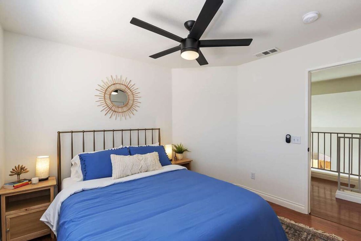 Spavaća soba 3 ima bračni krevet (160x200).