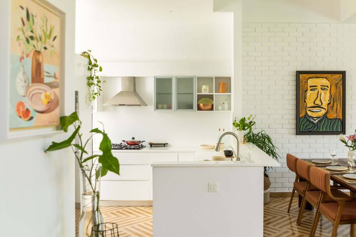 Fully equipped kitchen