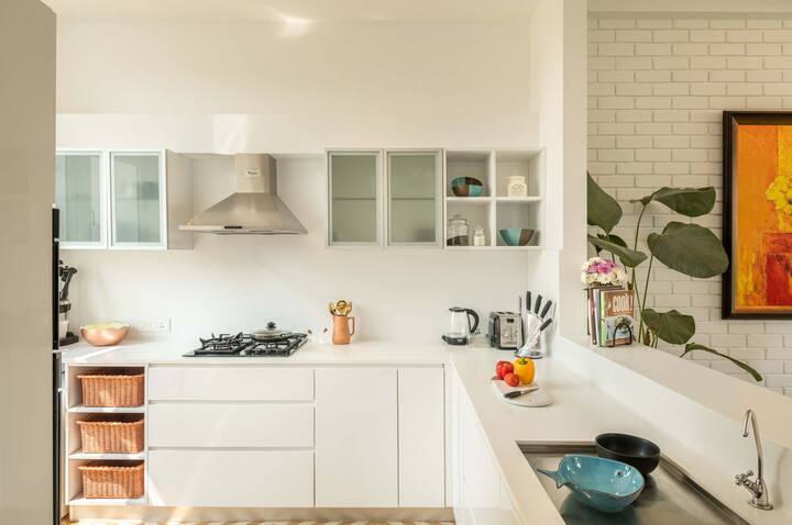 Fully equipped kitchen