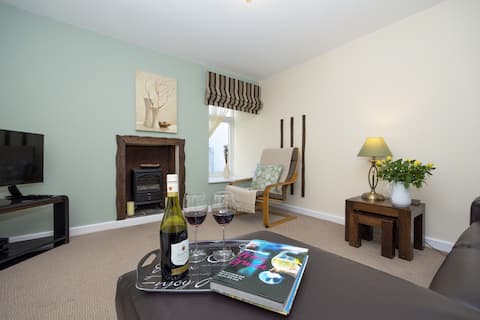 Finest Retreats | Ellie-Jo Cottage