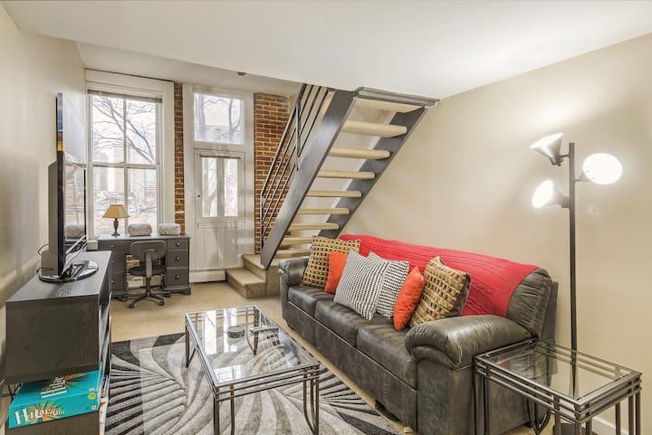 Downtown Five Points Trendy Urban Space - Sleeps 4 - Denver, CO