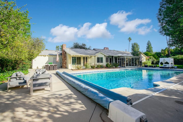 Family-friendly Home W/ Pool & Game Room - Calabasas