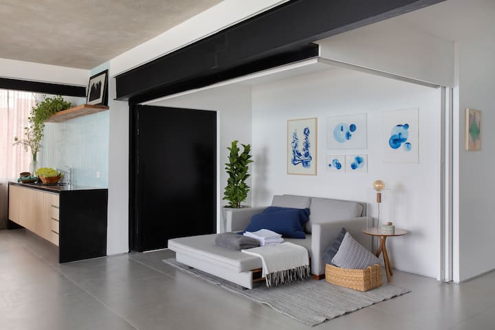 Ocean-Front 3-bedroom Apartment in Leme 036 gallery image 3