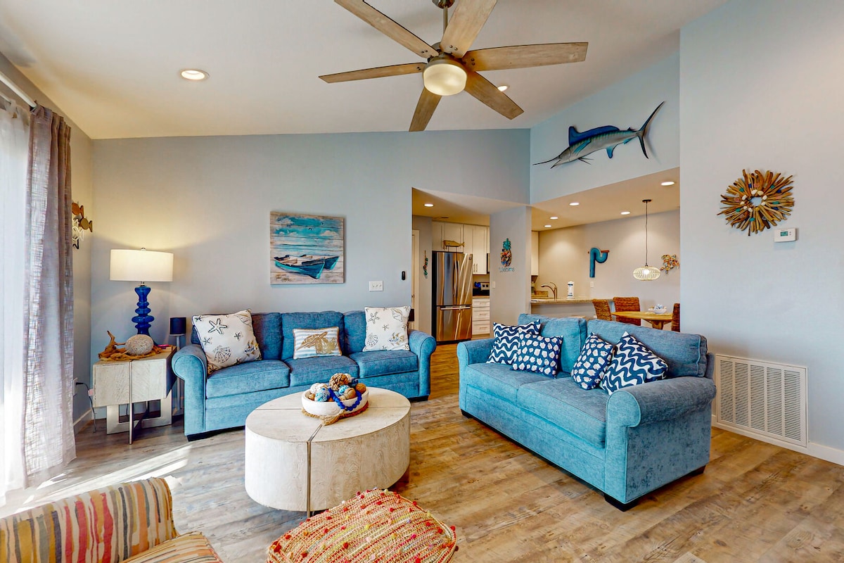 AH-217 Pet Friendly, Shared Pool - Condominiums for Rent in Port