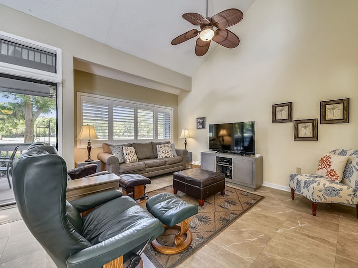 230 Turnberry ~ Pup Friendly Townhome With Golf - Hilton Head Island, SC