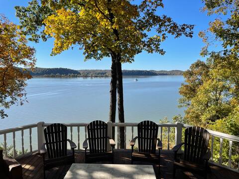 Incredible Views! 7 Beds/ 7 Baths, Lakefront