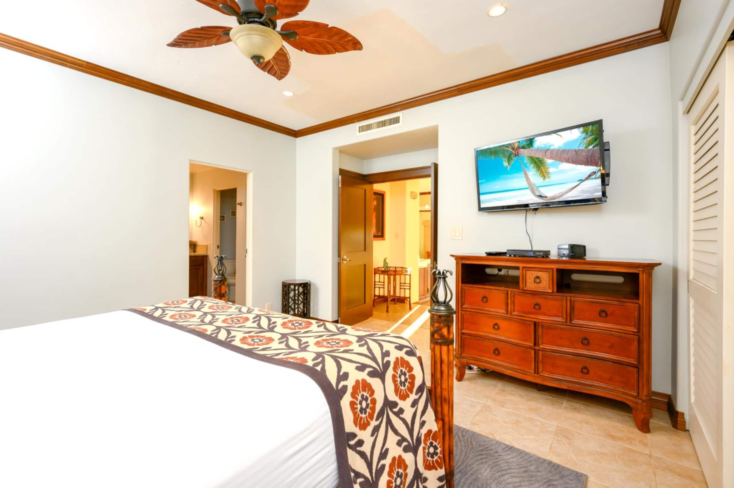 Condo in Lahaina · ★5.0 · 2 bedrooms · 2 beds · 2 baths - Image 11