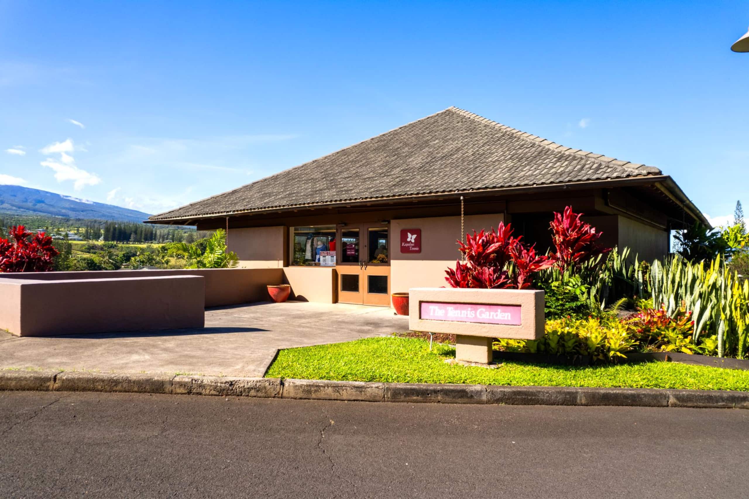 Condo in Lahaina · ★5.0 · 2 bedrooms · 2 beds · 2 baths - Image 37