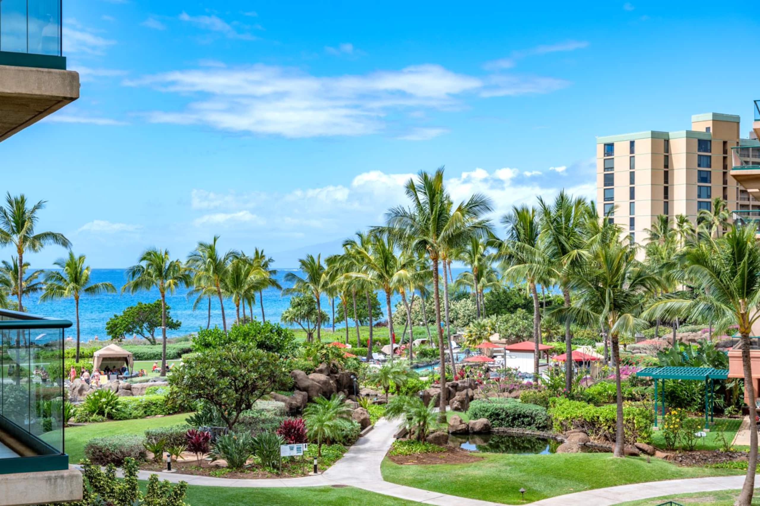 Condo in Lahaina · ★4.9 · 1 bedroom · 2 beds · 1 bath - Image 2