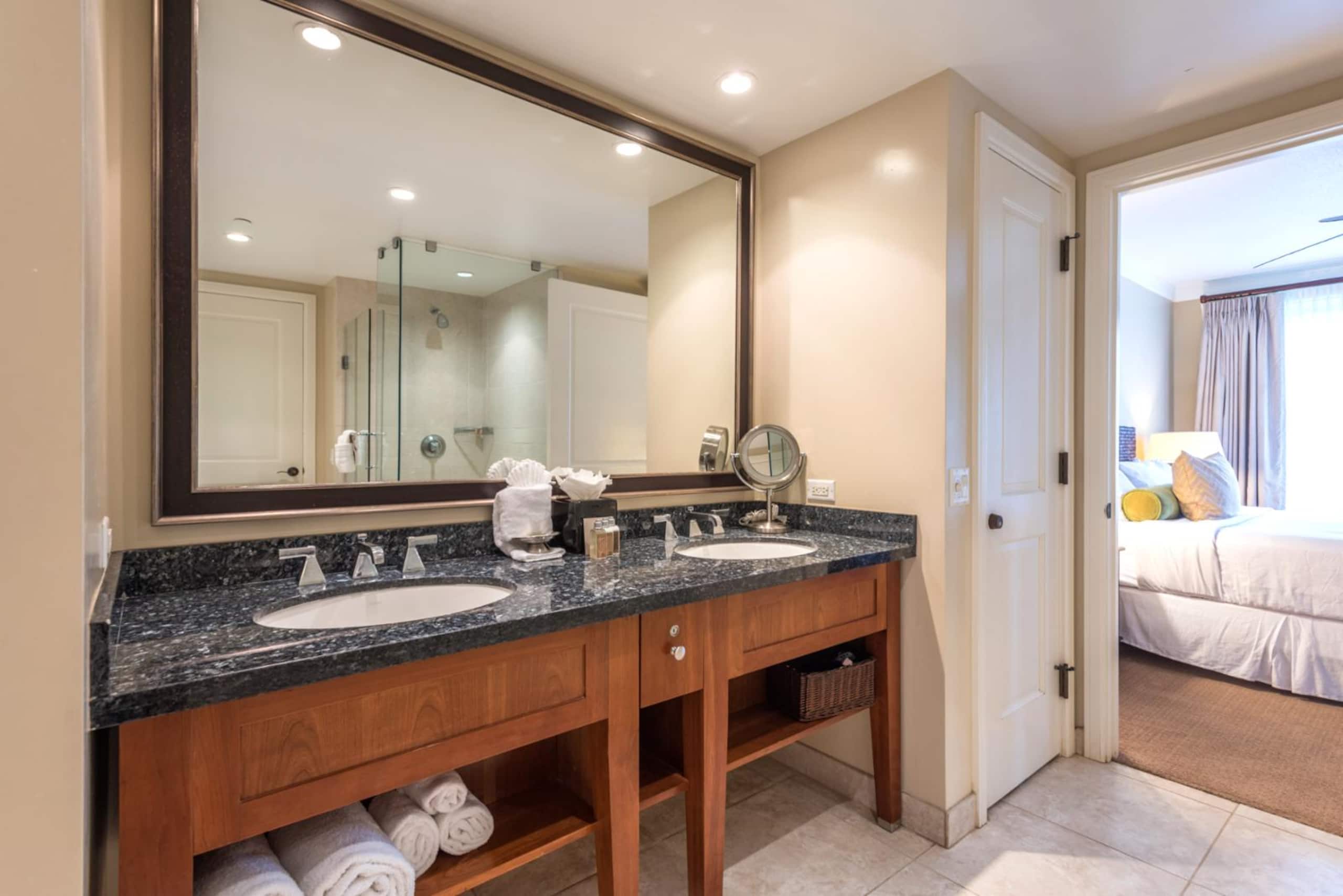 Condo in Lahaina · ★4.9 · 1 bedroom · 2 beds · 1 bath - Image 27