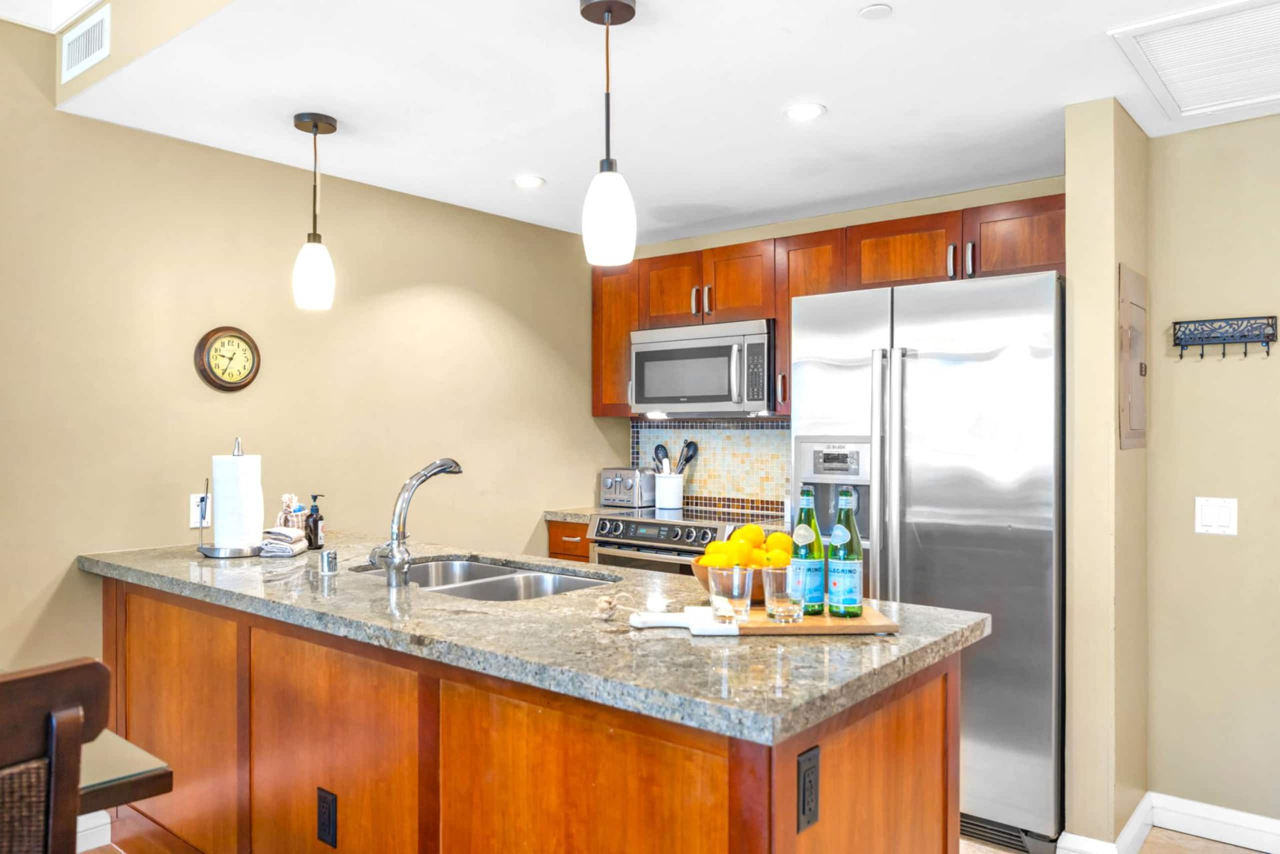 Condo in Lahaina · ★4.8 · 2 bedrooms · 3 beds · 1 bath - Image 25