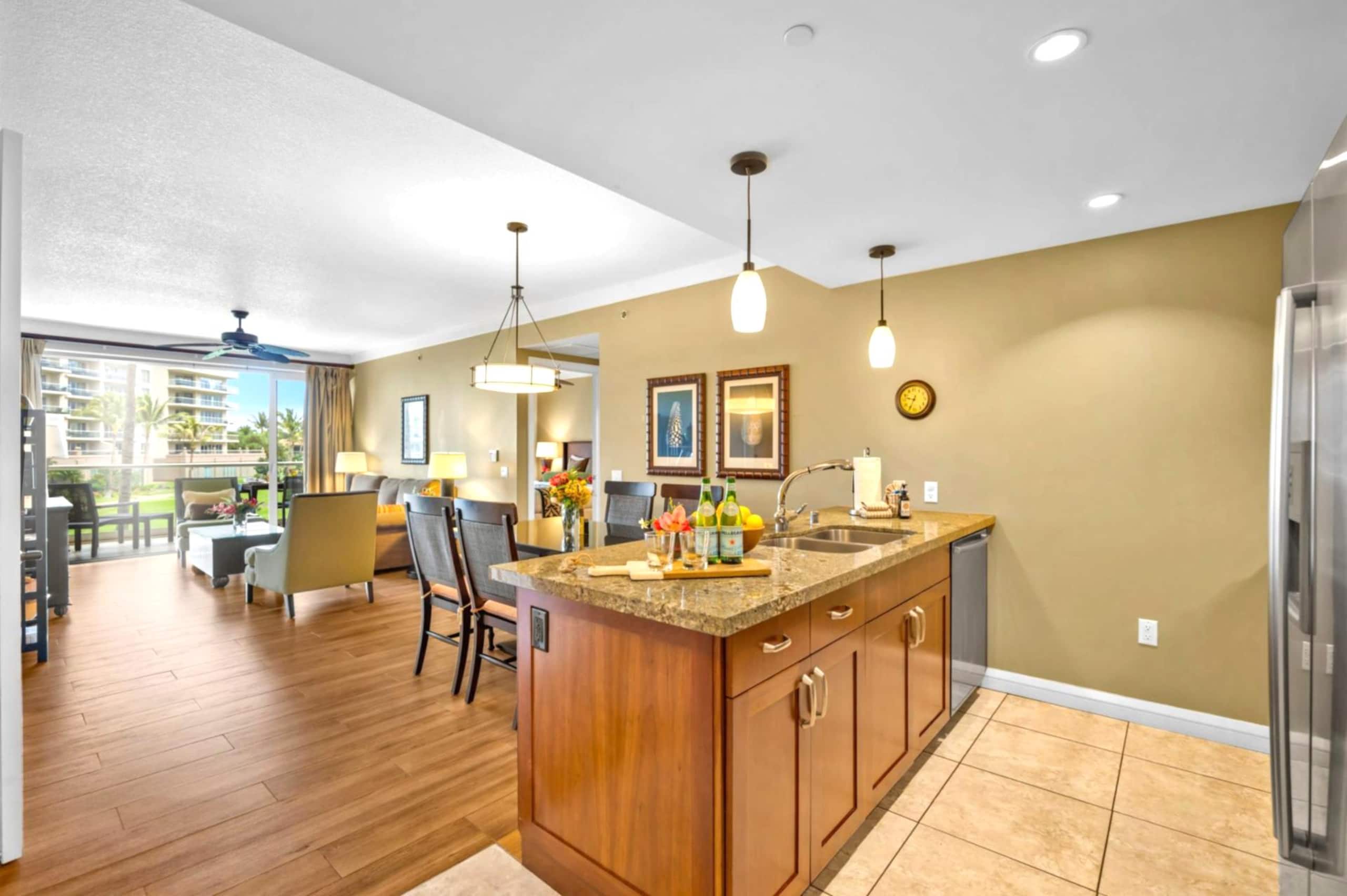 Condo in Lahaina · ★4.8 · 2 bedrooms · 3 beds · 1 bath - Image 26