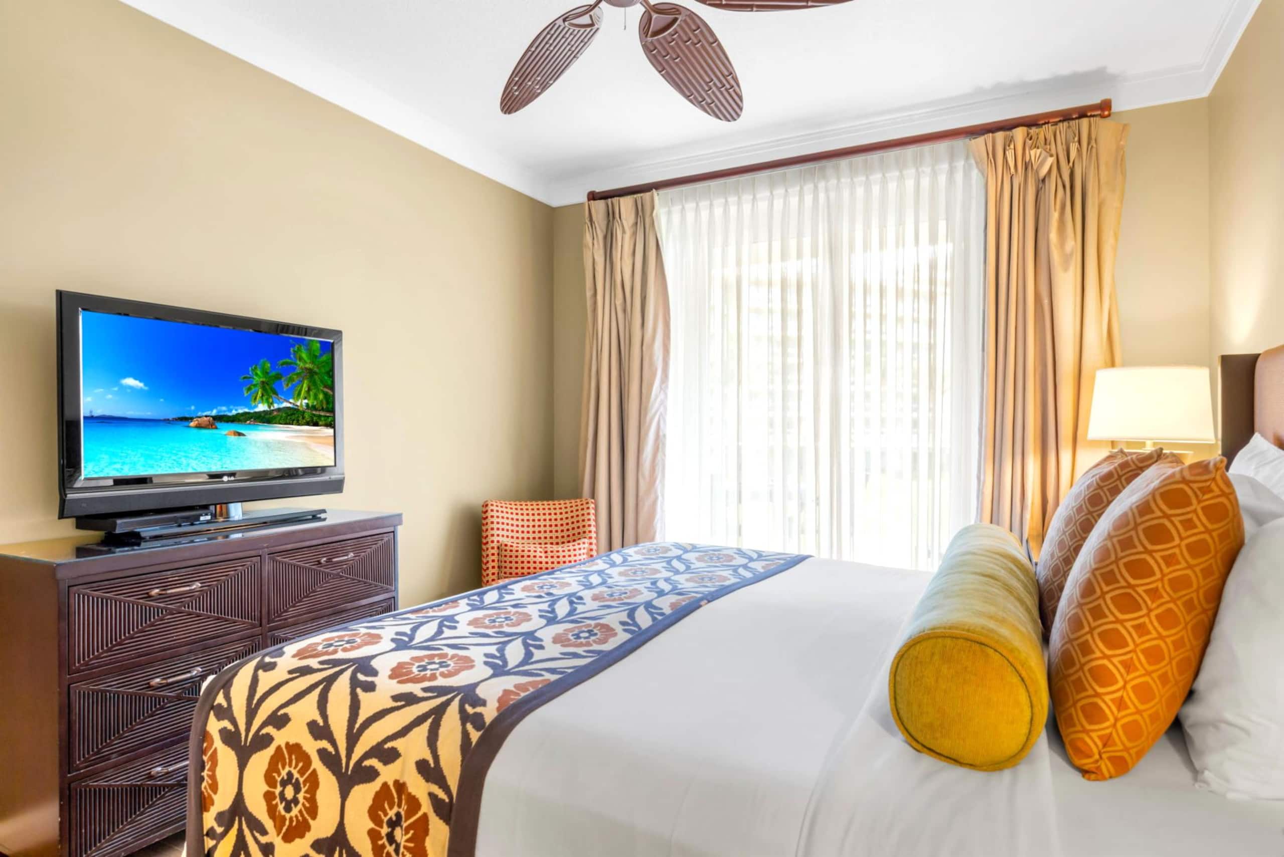 Condo in Lahaina · ★4.8 · 2 bedrooms · 3 beds · 1 bath - Image 31