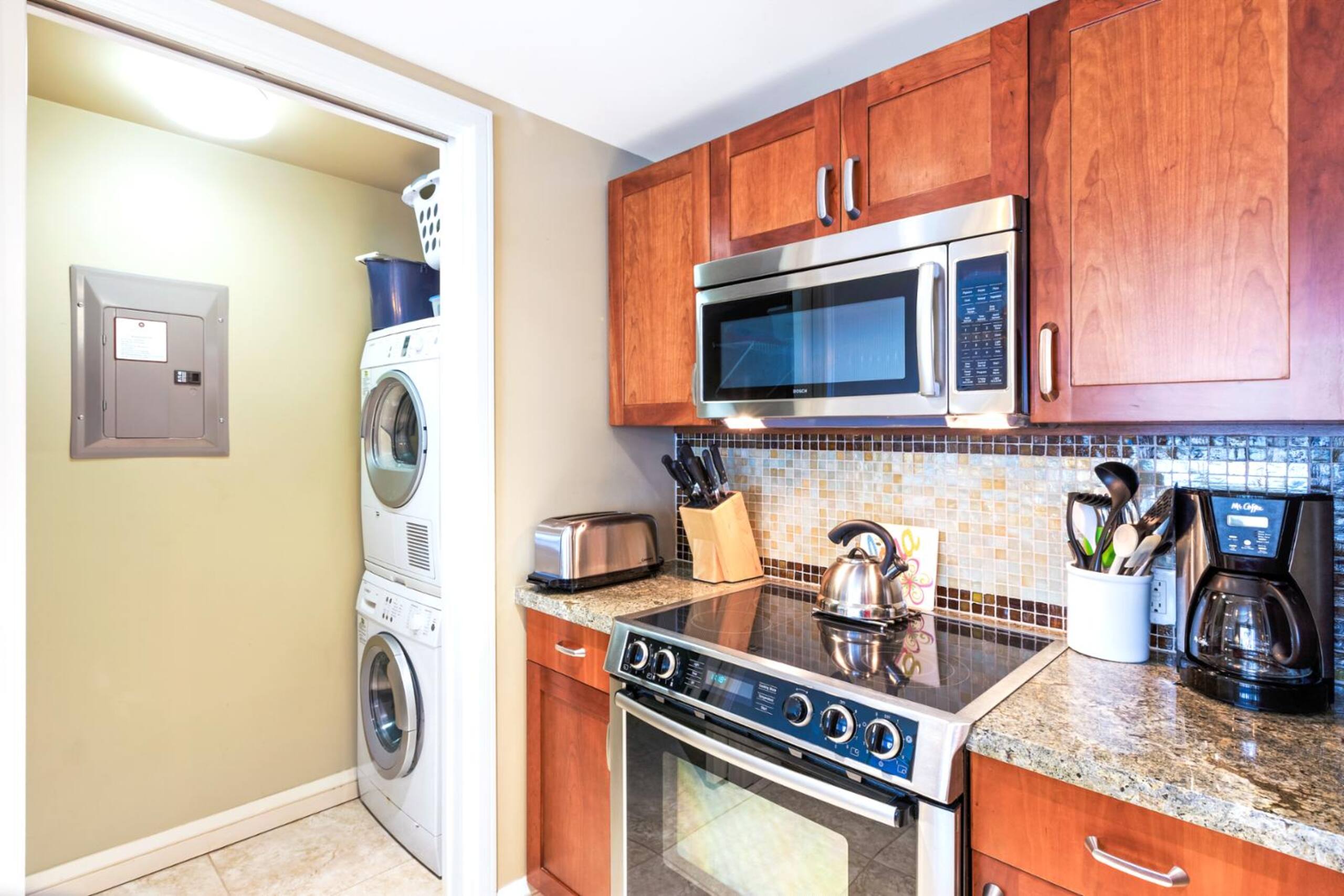 Condo in Lahaina · ★5.0 · 1 bedroom · 2 beds · 1 bath - Image 17