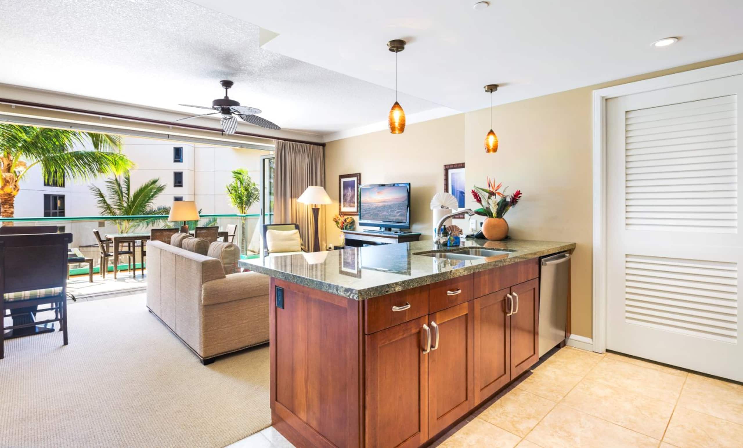 Condo in Lahaina · ★5.0 · 1 bedroom · 2 beds · 1 bath - Image 19