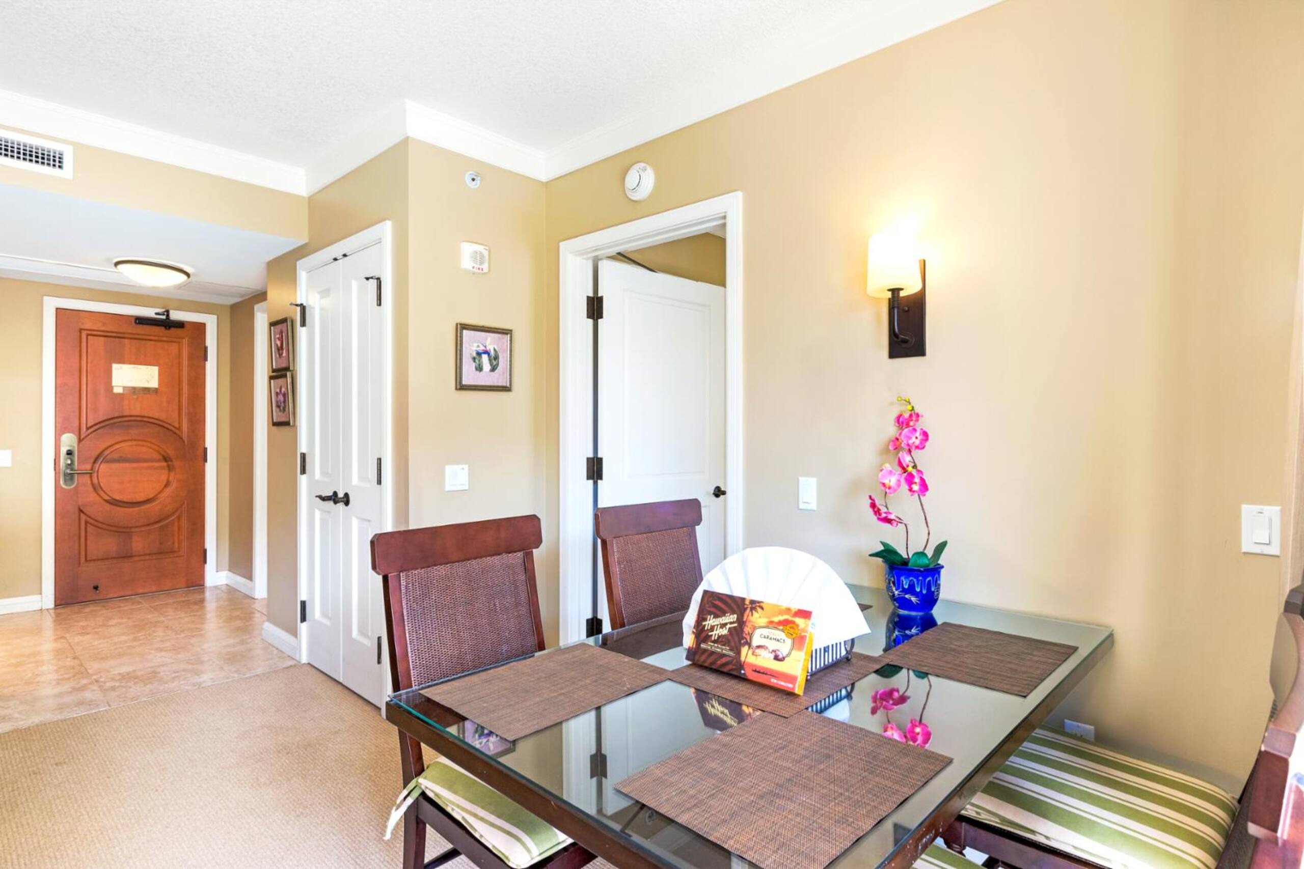 Condo in Lahaina · ★5.0 · 1 bedroom · 2 beds · 1 bath - Image 13