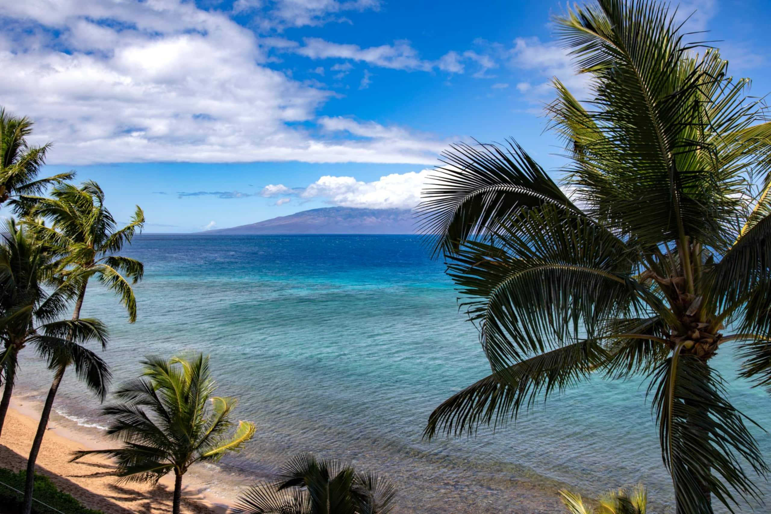 Condo in Lahaina · ★4.86 · 2 bedrooms · 3 beds · 2 baths - Image 1