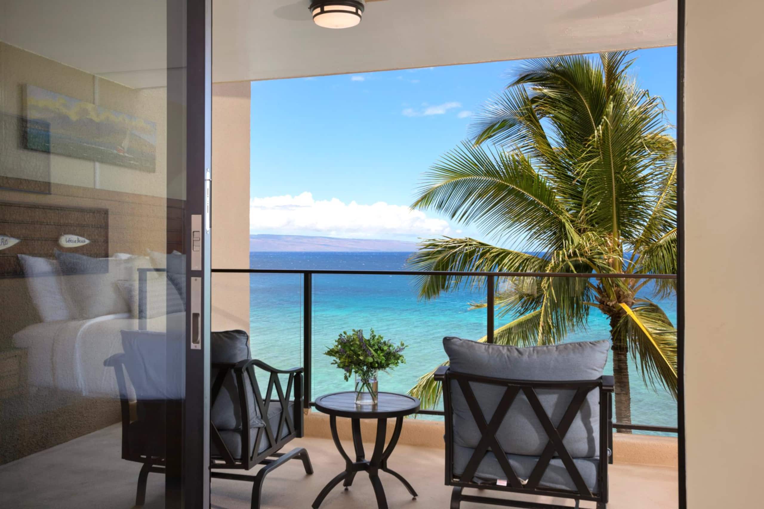 Condo in Lahaina · ★4.86 · 2 bedrooms · 3 beds · 2 baths - Image 3