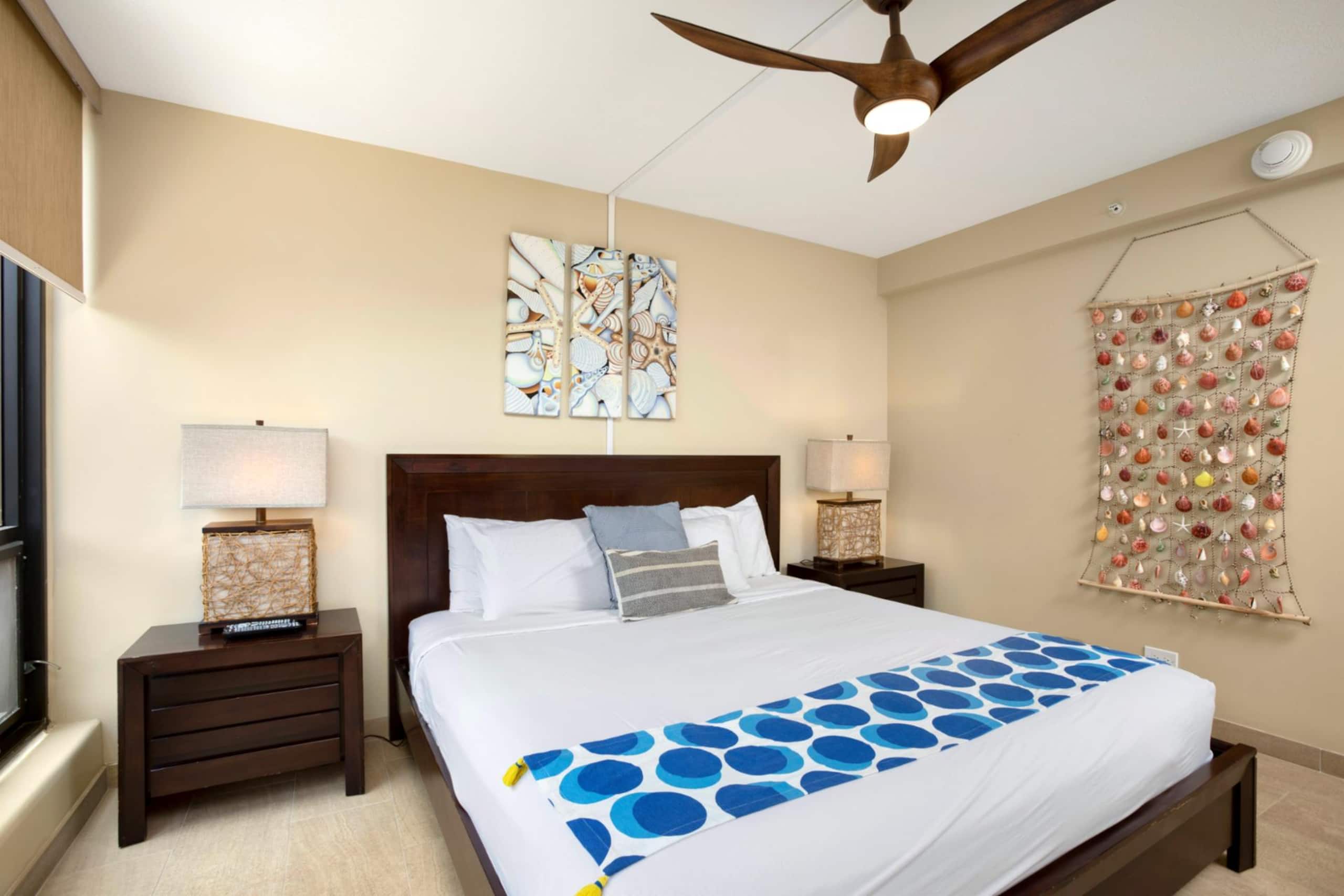 Condo in Lahaina · ★4.86 · 2 bedrooms · 3 beds · 2 baths - Image 42