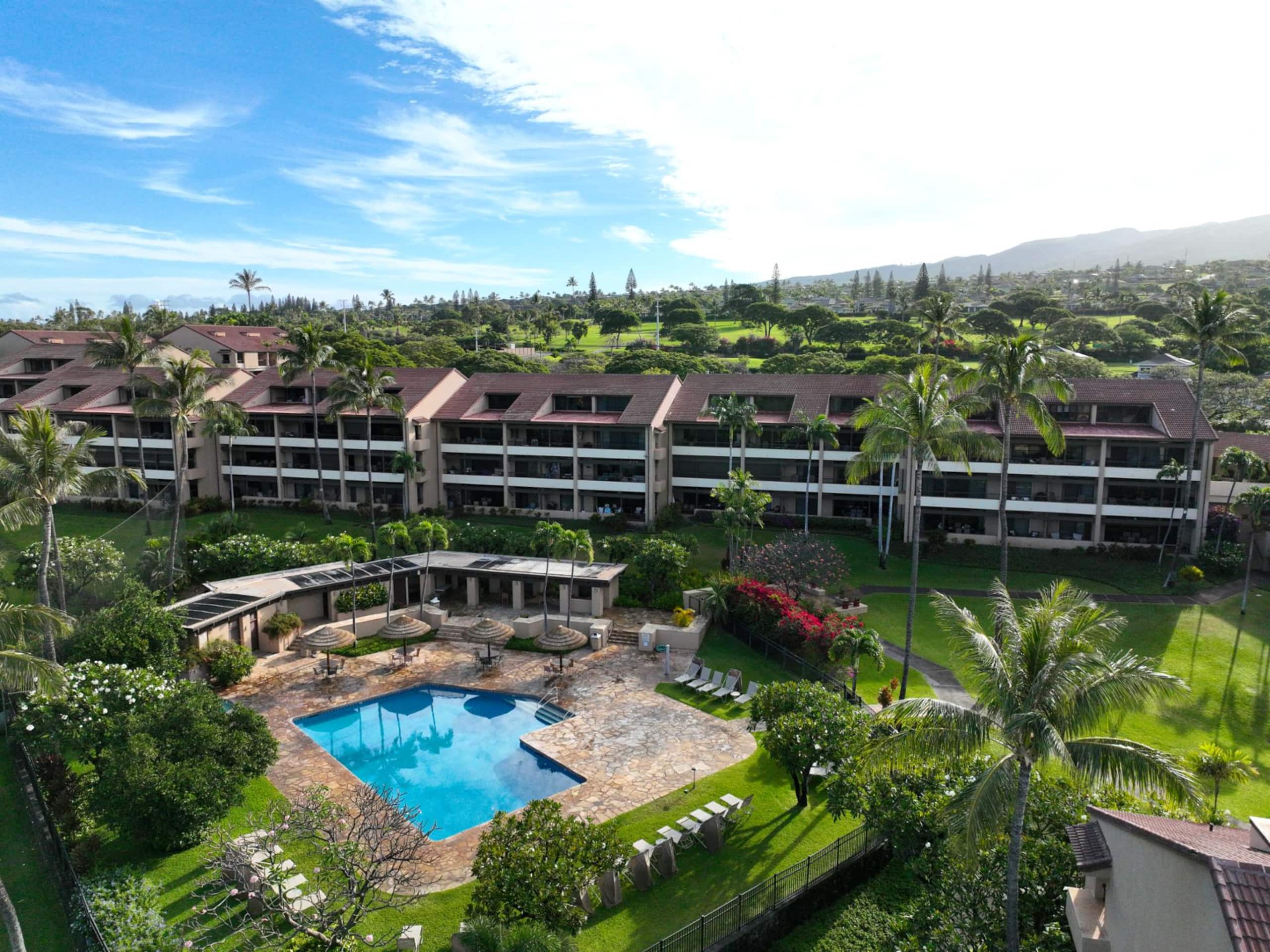 Condo in Lahaina · ★4.57 · 2 bedrooms · 3 beds · 2 baths - Image 18