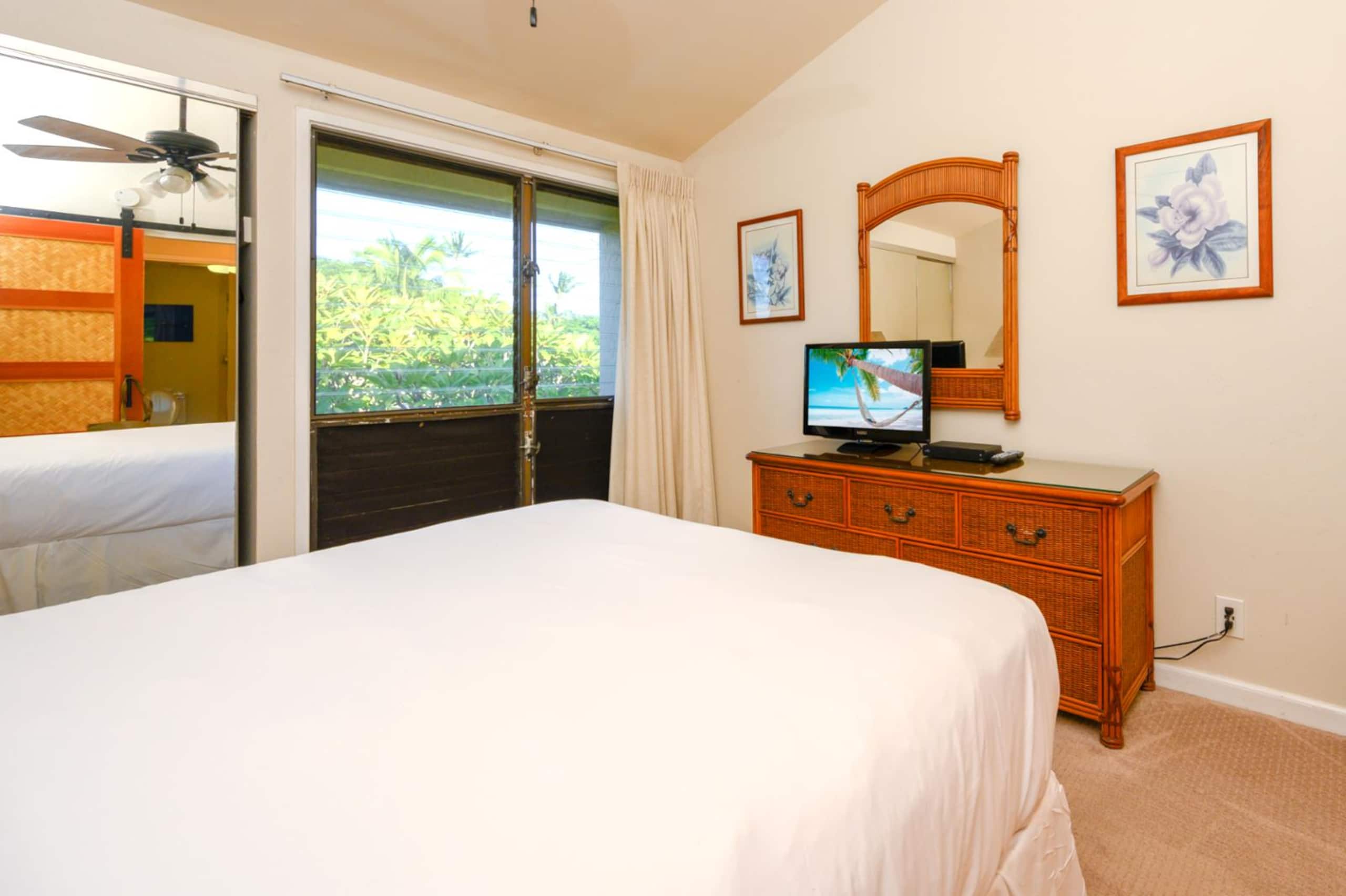 Condo in Lahaina · ★4.86 · 2 bedrooms · 4 beds · 2 baths - Image 33