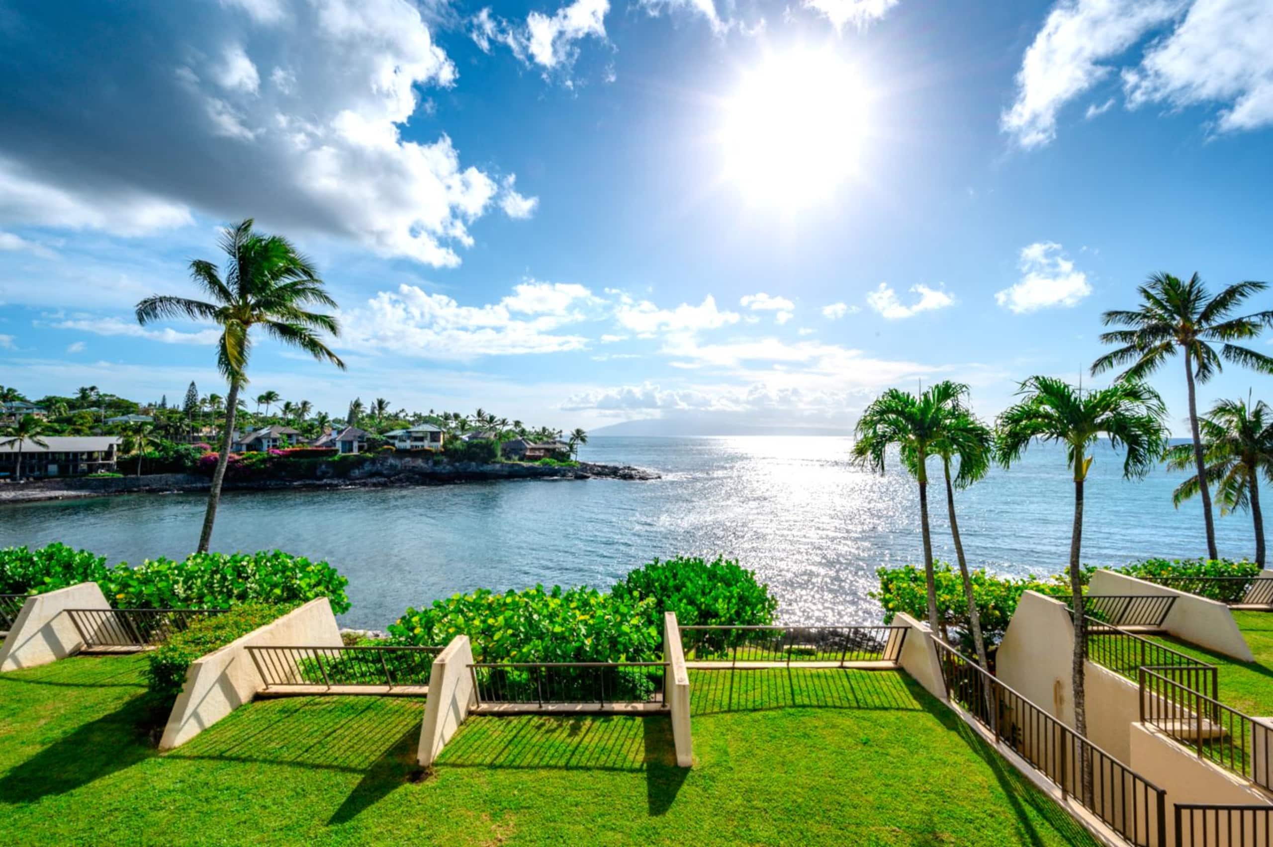 Condo in Lahaina · ★4.86 · 2 bedrooms · 4 beds · 2 baths - Image 1