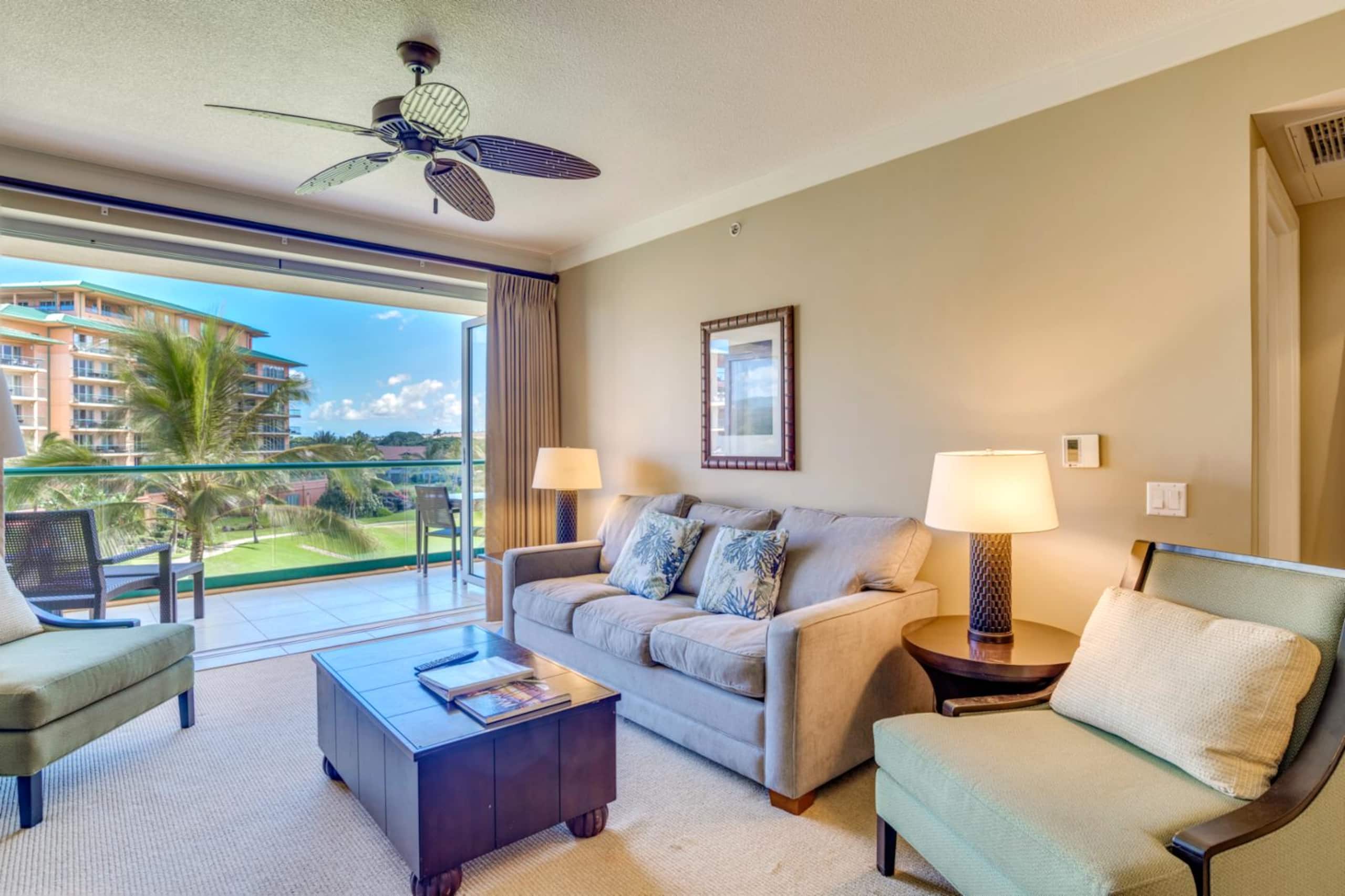 Condo in Lahaina · ★4.83 · 2 bedrooms · 3 beds · 1 bath - Image 4