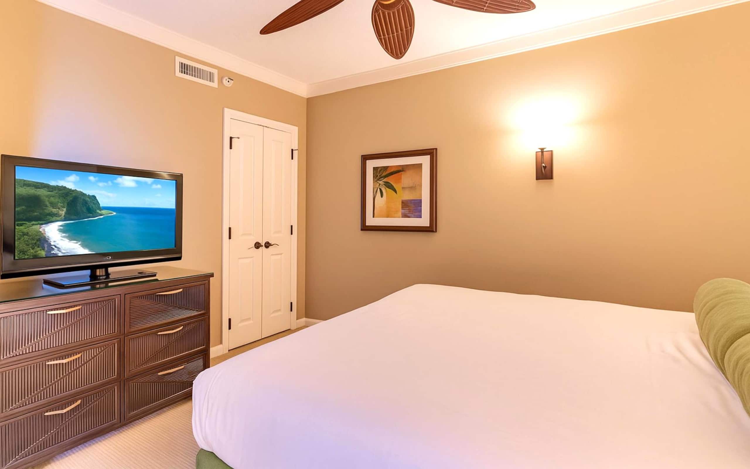 Condo in Lahaina · ★4.83 · 2 bedrooms · 3 beds · 1 bath - Image 18