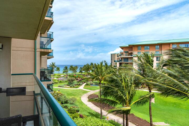 KBM Resorts | FREE CAR Honua Kai Hokulani HKH-442 gallery image 5