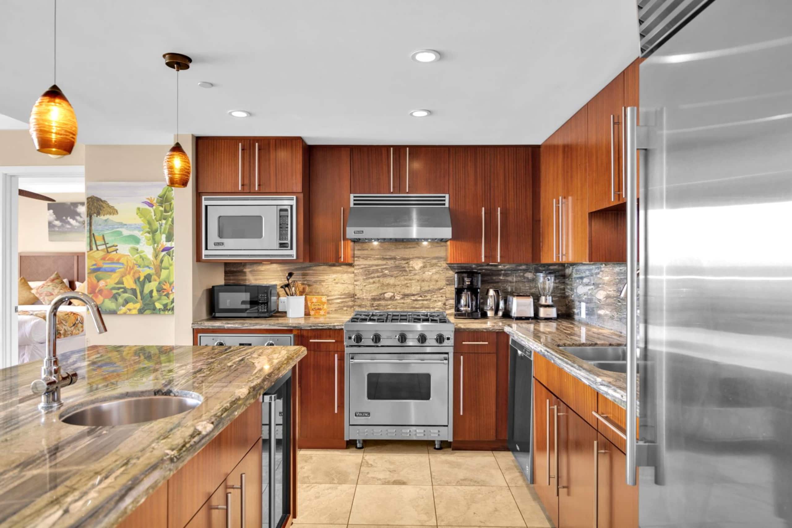 Condo in Lahaina · ★5.0 · 3 bedrooms · 4 beds · 3 baths - Image 11