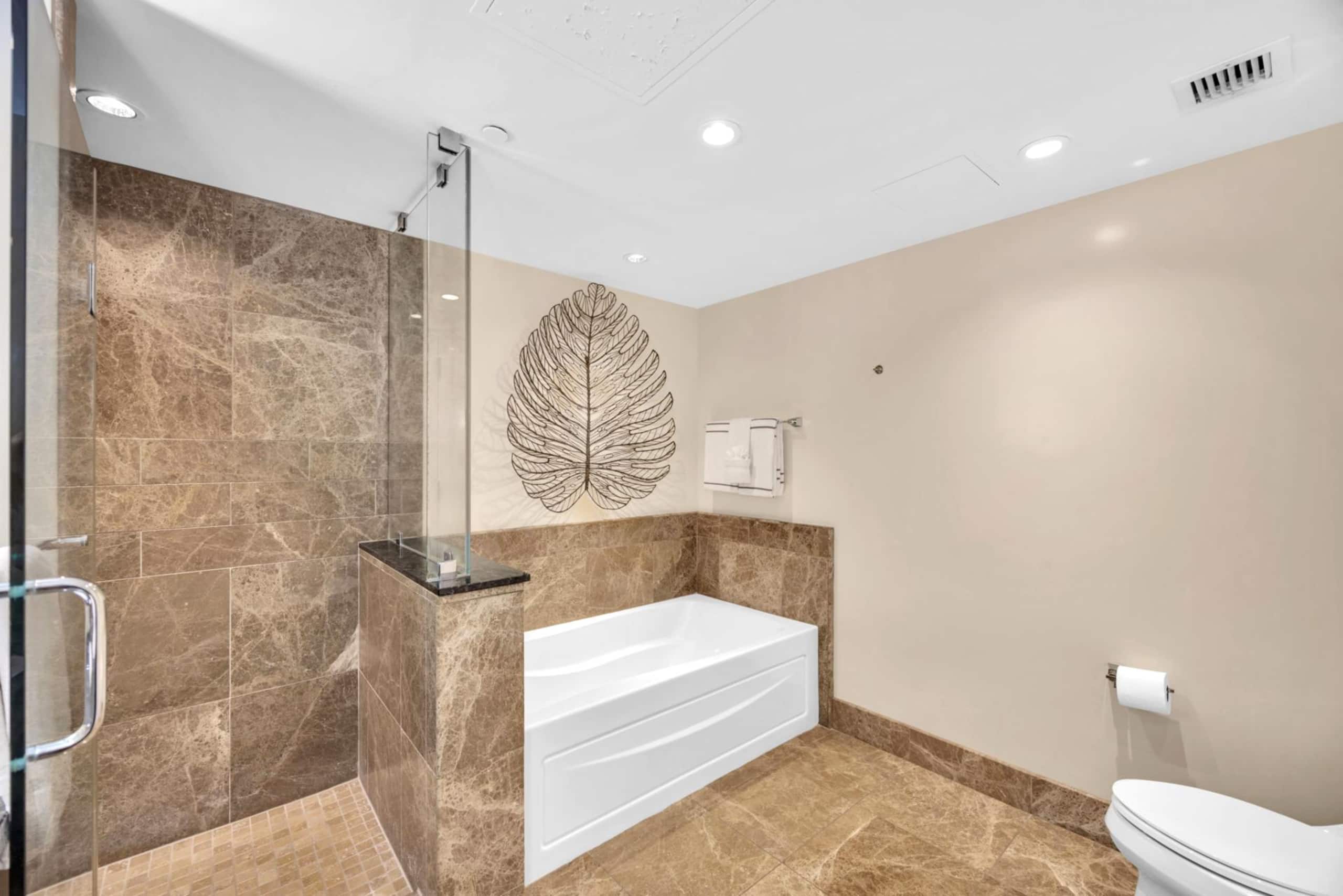Condo in Lahaina · ★5.0 · 3 bedrooms · 4 beds · 3 baths - Image 22