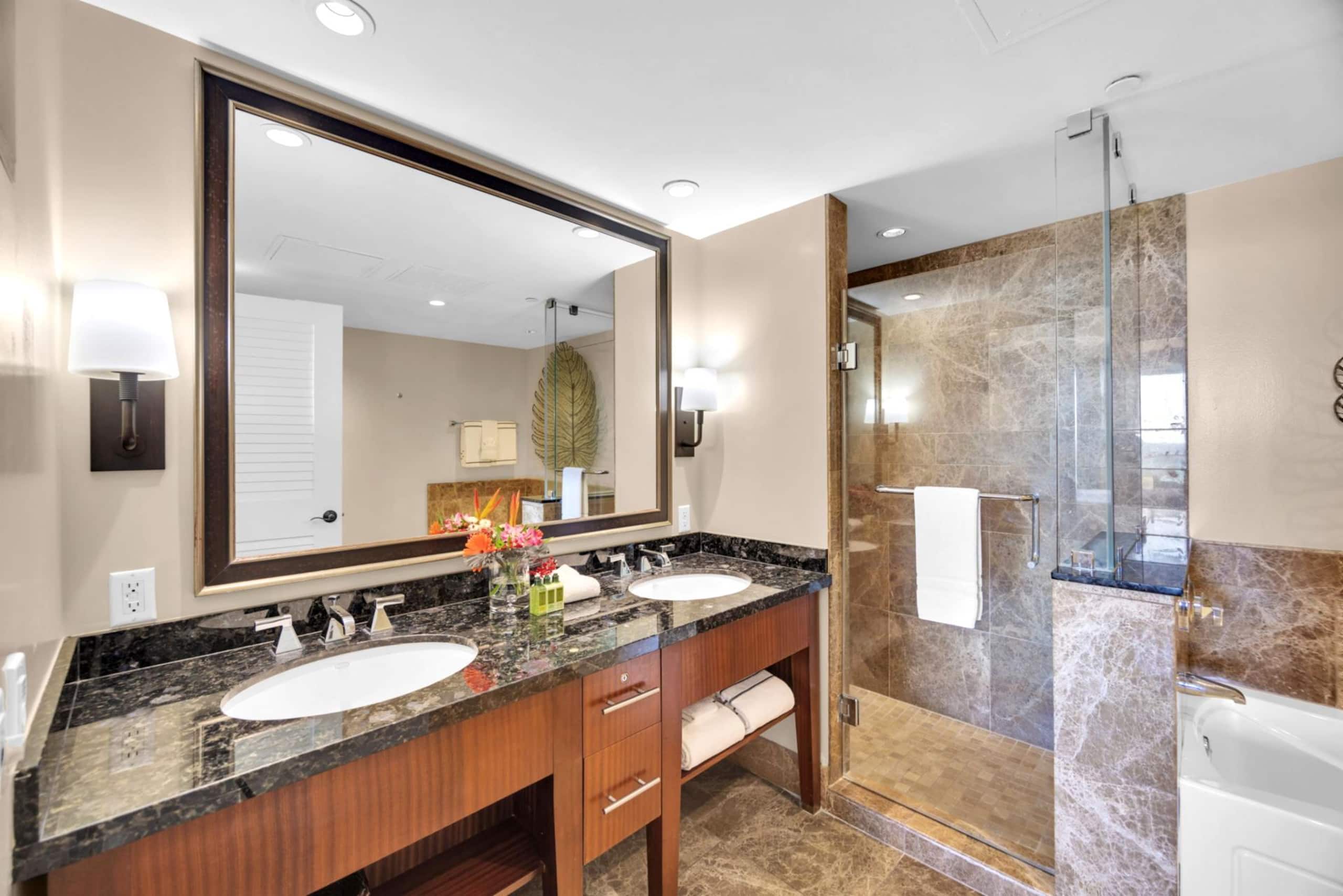 Condo in Lahaina · ★5.0 · 3 bedrooms · 4 beds · 3 baths - Image 25