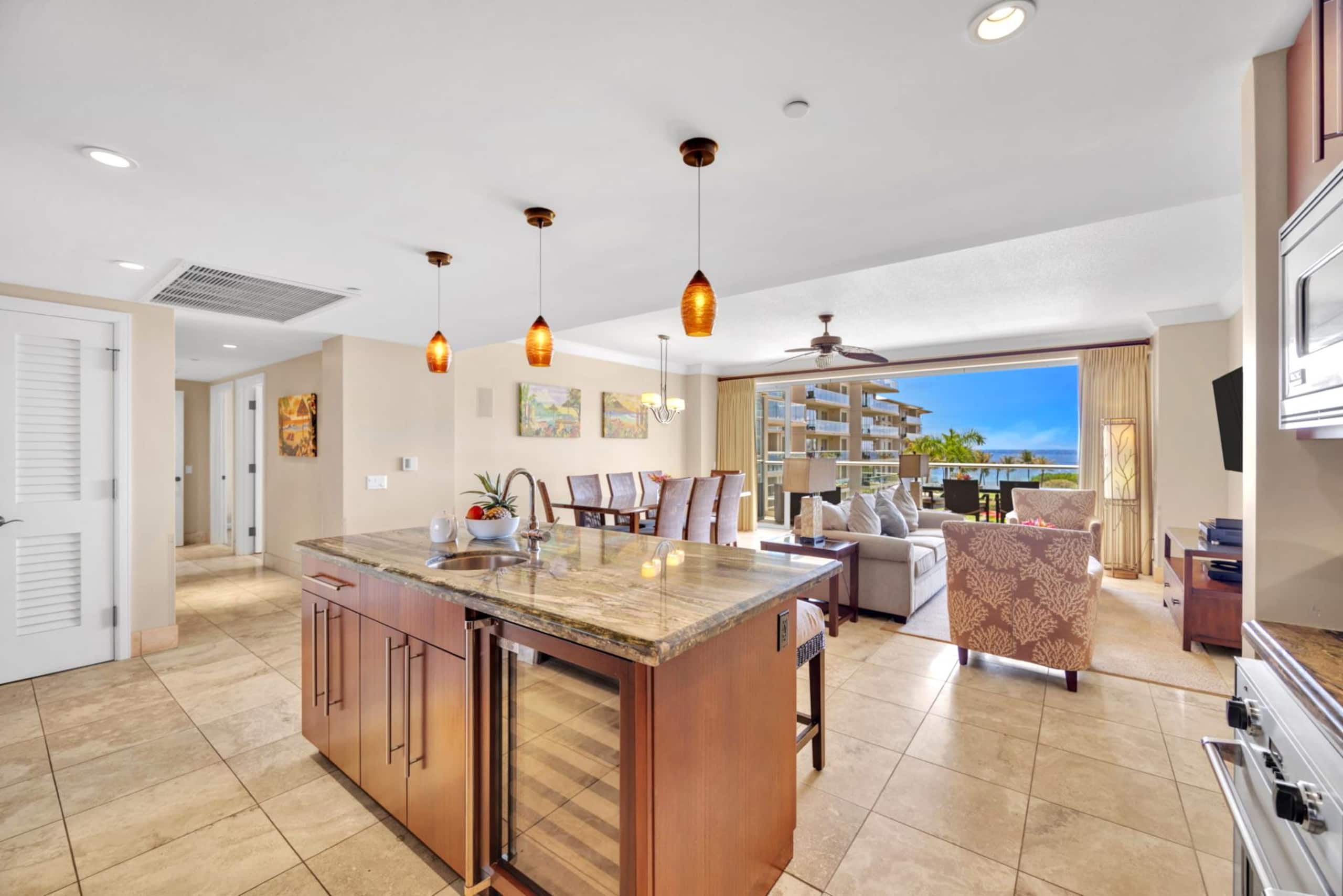 Condo in Lahaina · ★5.0 · 3 bedrooms · 4 beds · 3 baths - Image 7