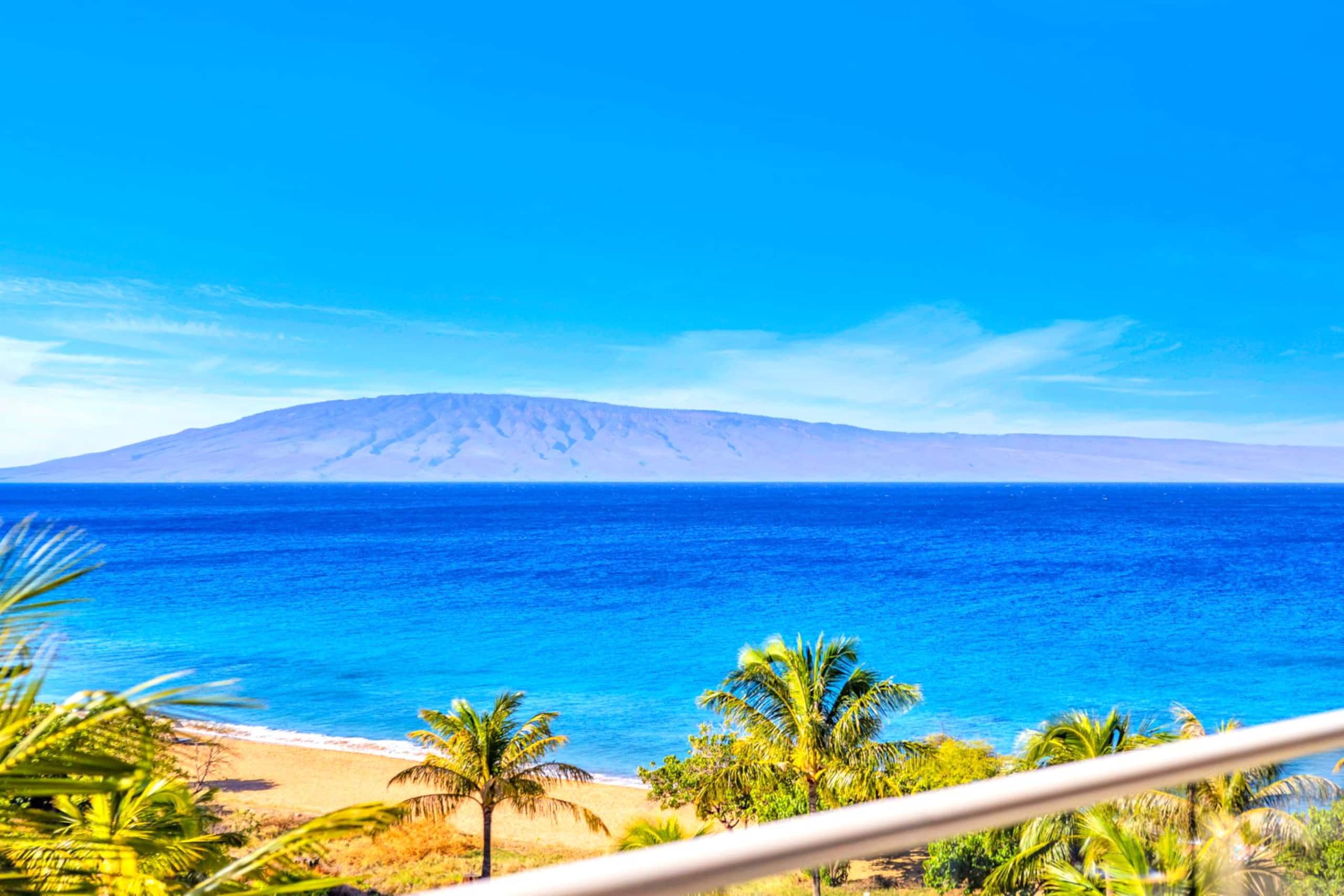 Condo in Lahaina · ★4.82 · 3 bedrooms · 5 beds · 3 baths - Image 9