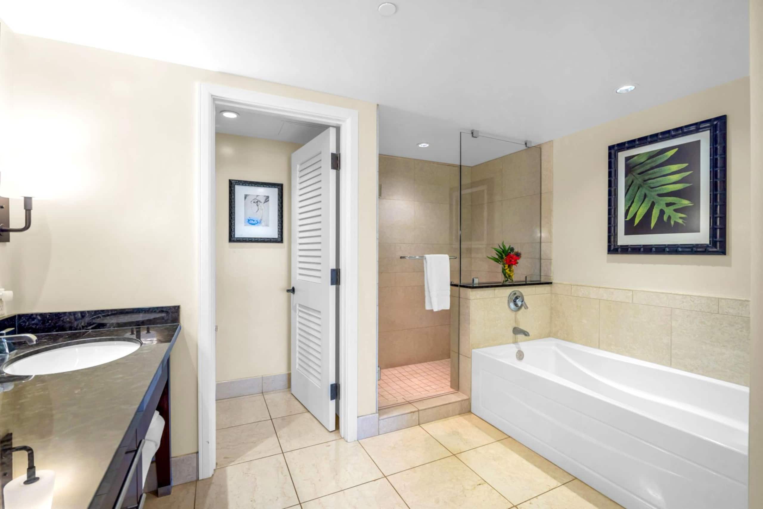 Condo in Lahaina · ★4.82 · 3 bedrooms · 5 beds · 3 baths - Image 38