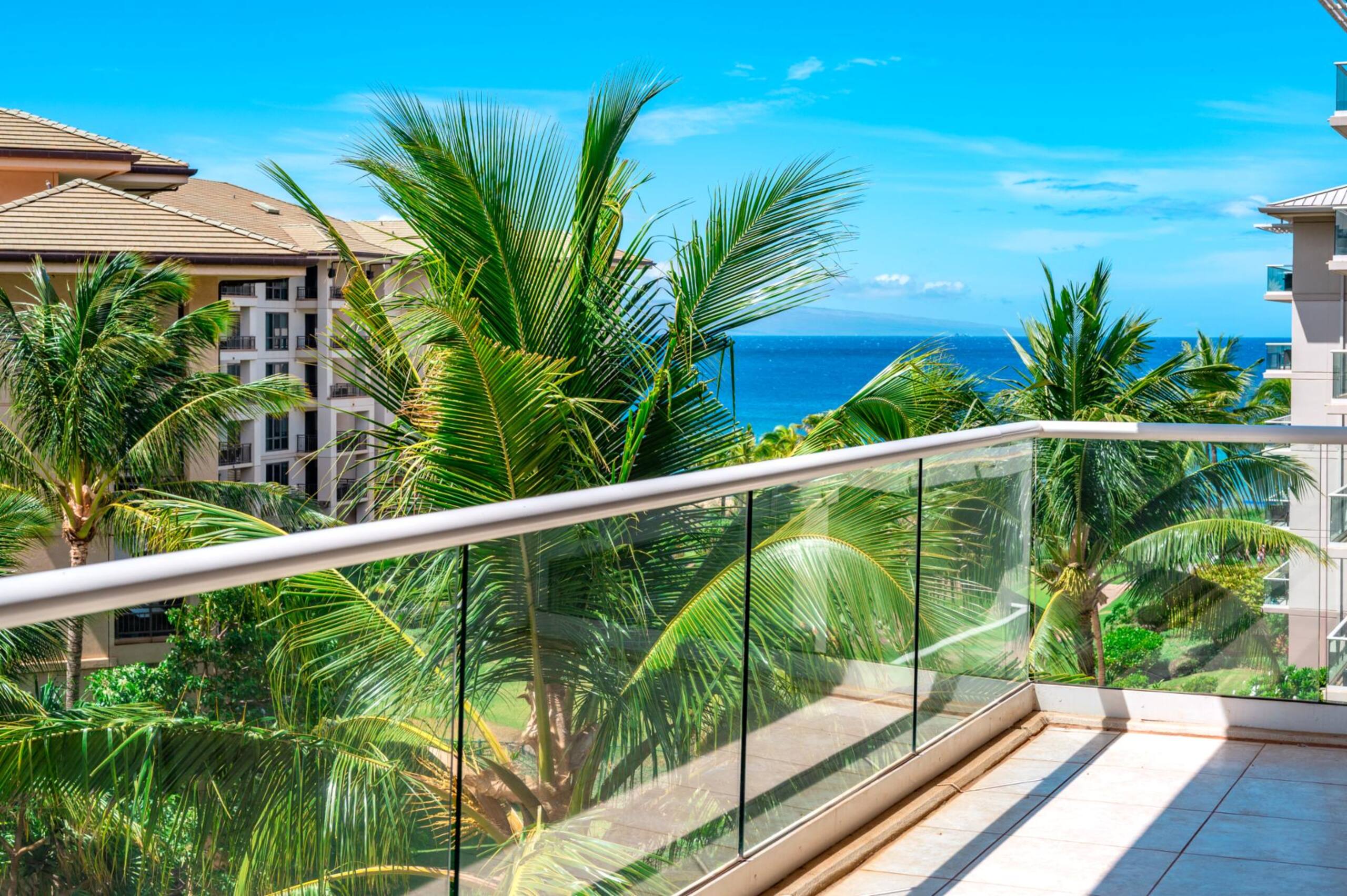 Condo in Lahaina · ★4.6 · 2 bedrooms · 3 beds · 2 baths - Image 7