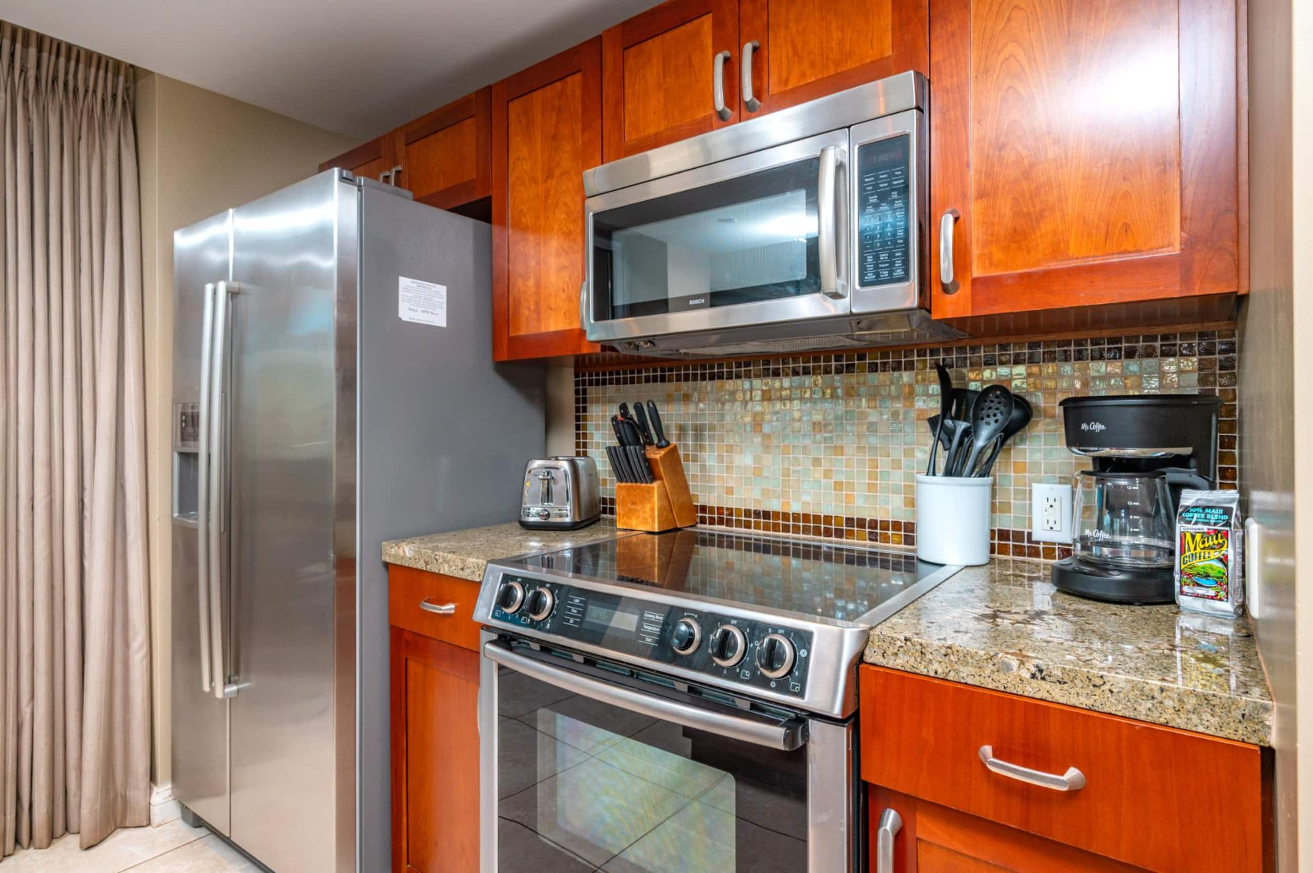 Condo in Lahaina · ★4.6 · 2 bedrooms · 3 beds · 2 baths - Image 35
