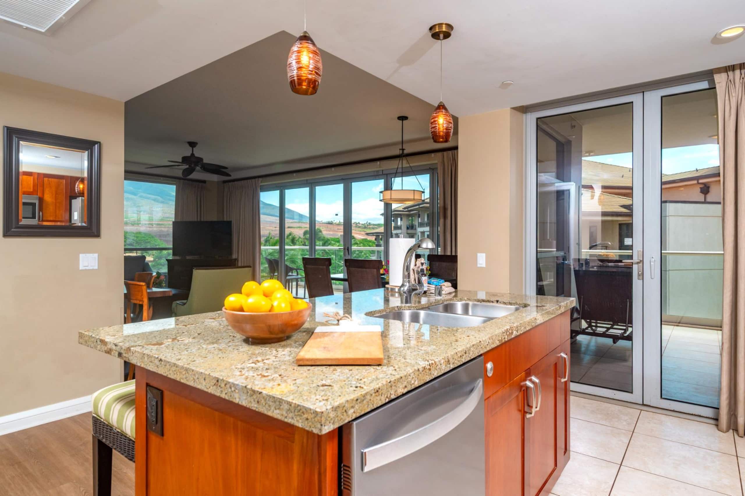 Condo in Lahaina · ★4.6 · 2 bedrooms · 3 beds · 2 baths - Image 36