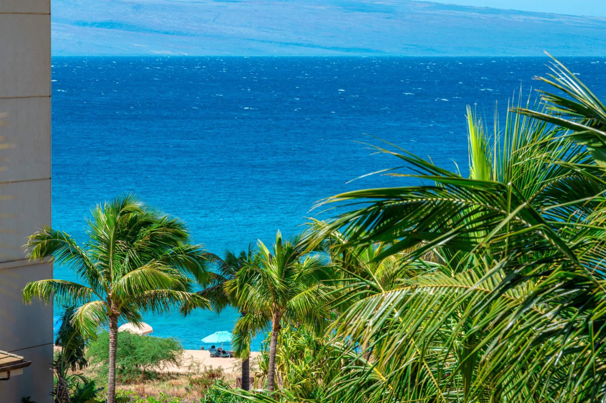 Condo in Lahaina · ★4.6 · 2 bedrooms · 3 beds · 2 baths - Image 1