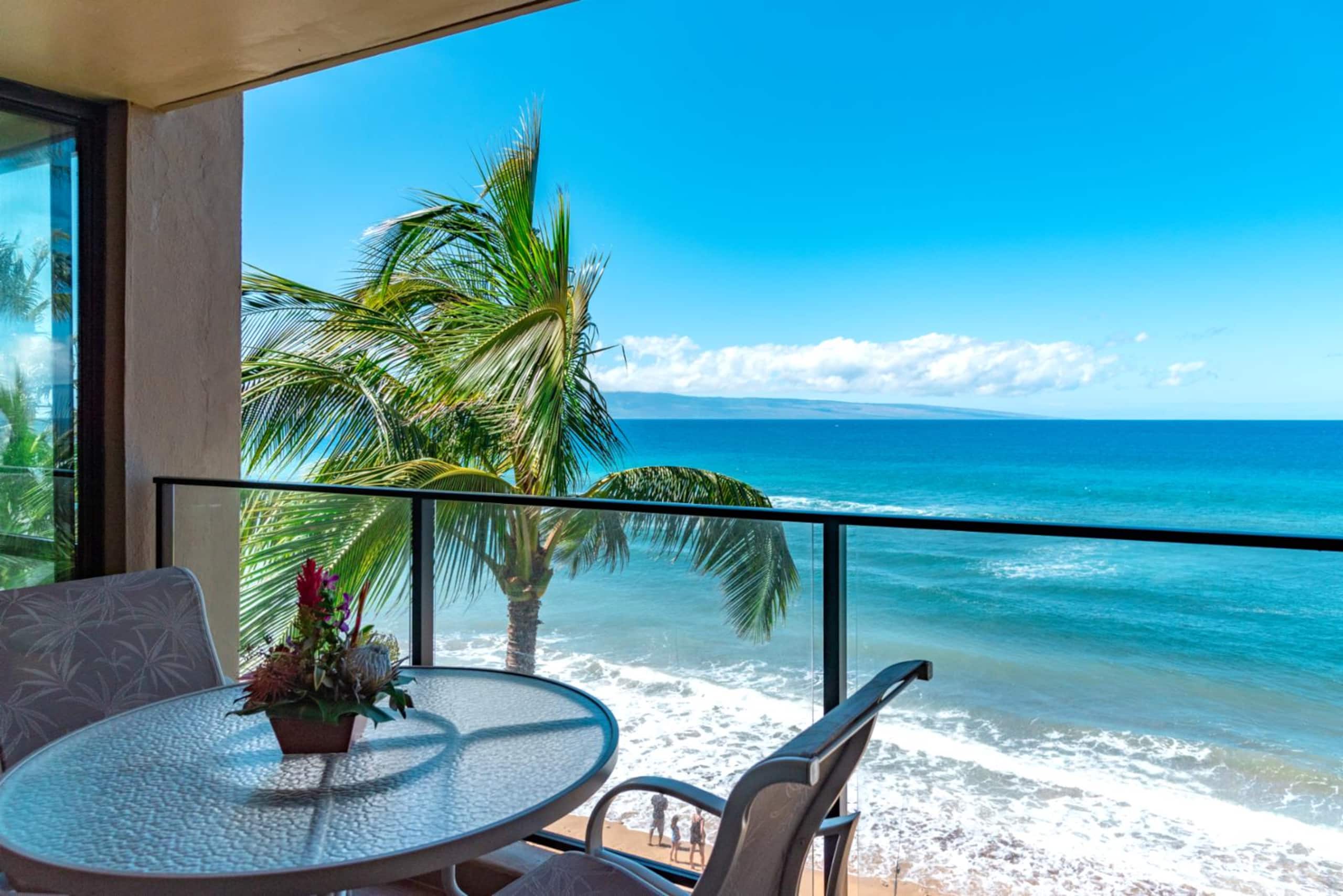 Condo in Lahaina · ★4.8 · 2 bedrooms · 4 beds · 2 baths - Image 15