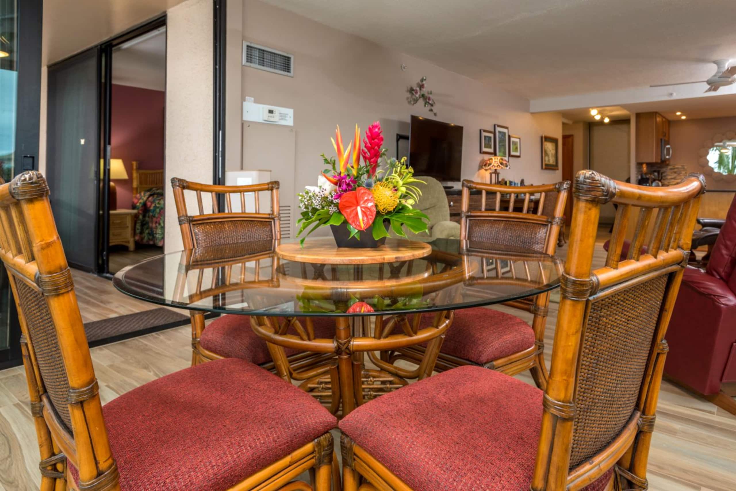 Condo in Lahaina · ★4.8 · 2 bedrooms · 4 beds · 2 baths - Image 25