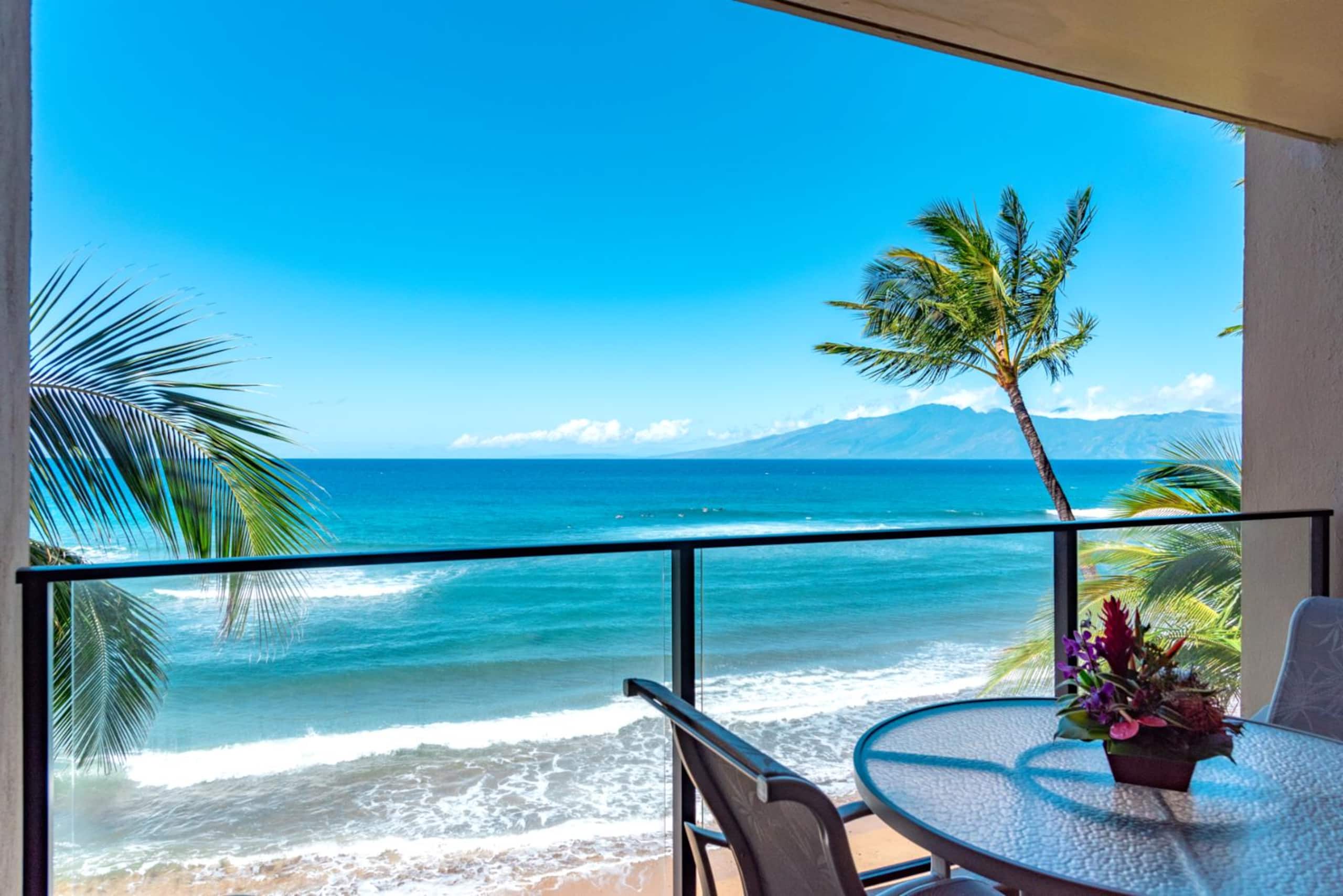 Condo in Lahaina · ★4.8 · 2 bedrooms · 4 beds · 2 baths - Image 13