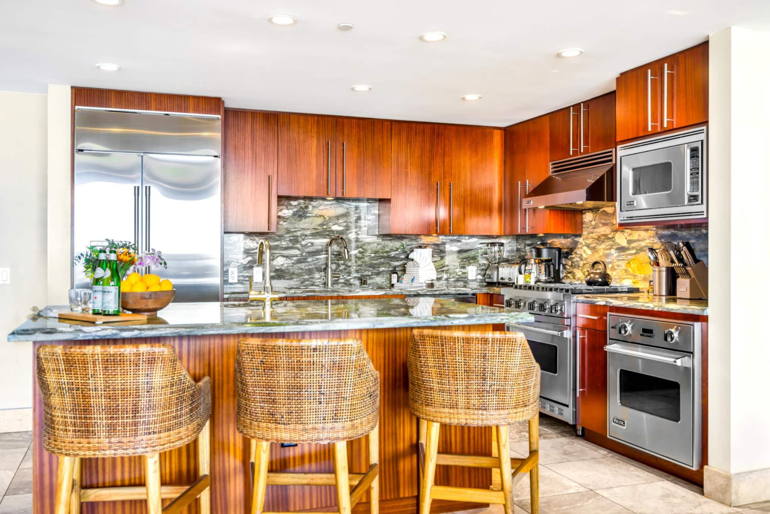 Condo in Lahaina · ★4.86 · 3 bedrooms · 4 beds · 3 baths - Image 34