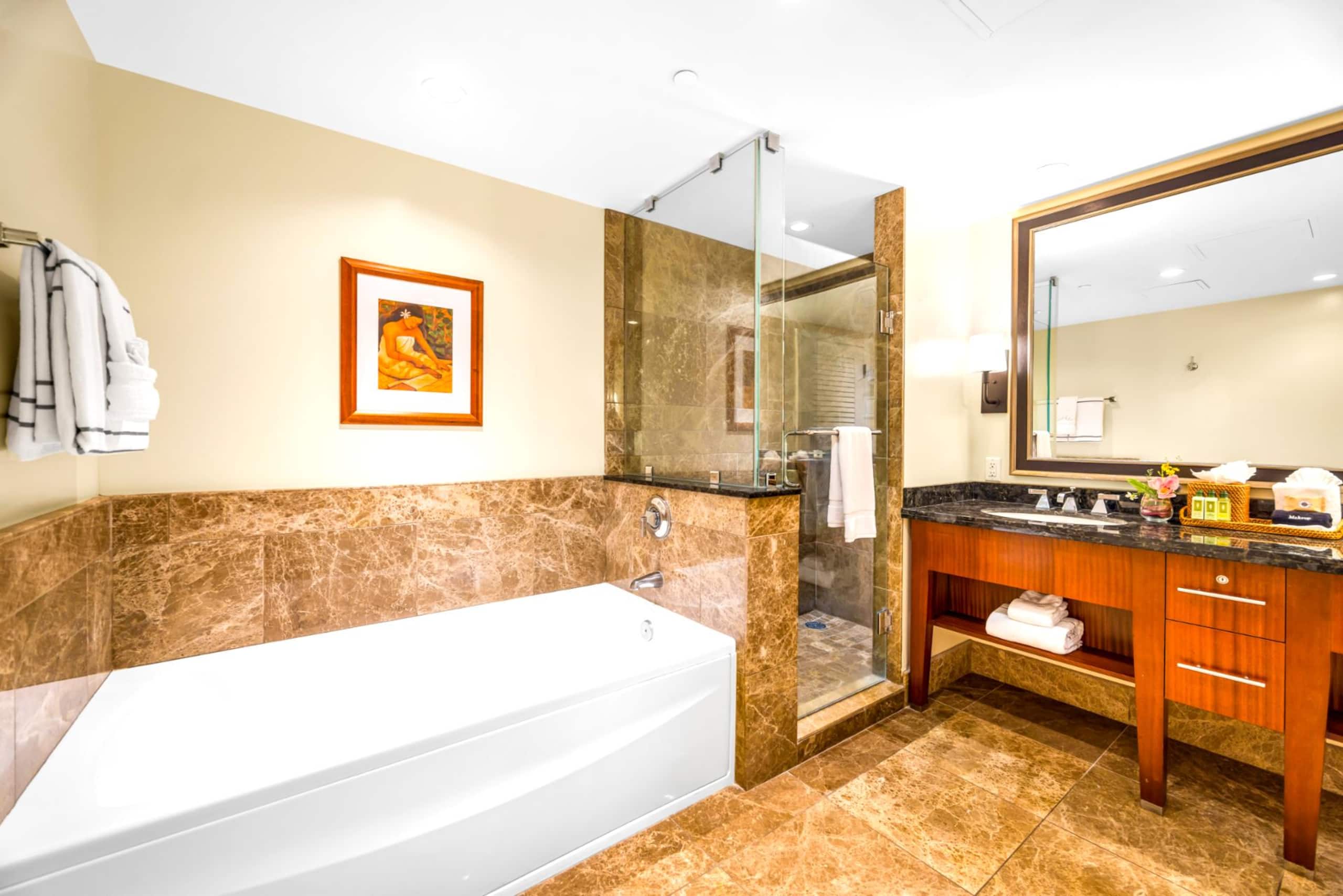 Condo in Lahaina · ★4.86 · 3 bedrooms · 4 beds · 3 baths - Image 50