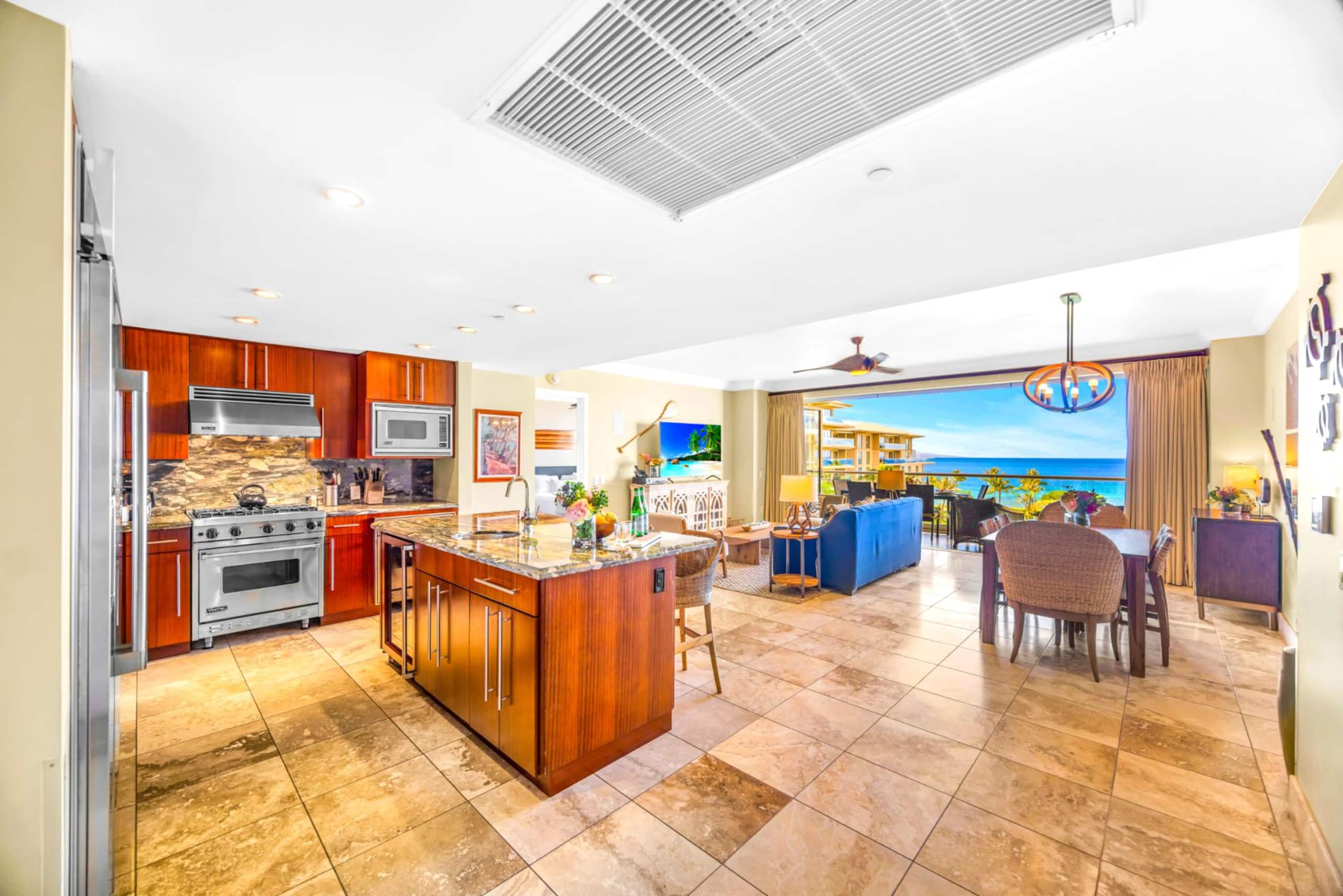 Condo in Lahaina · ★4.86 · 3 bedrooms · 4 beds · 3 baths - Image 39