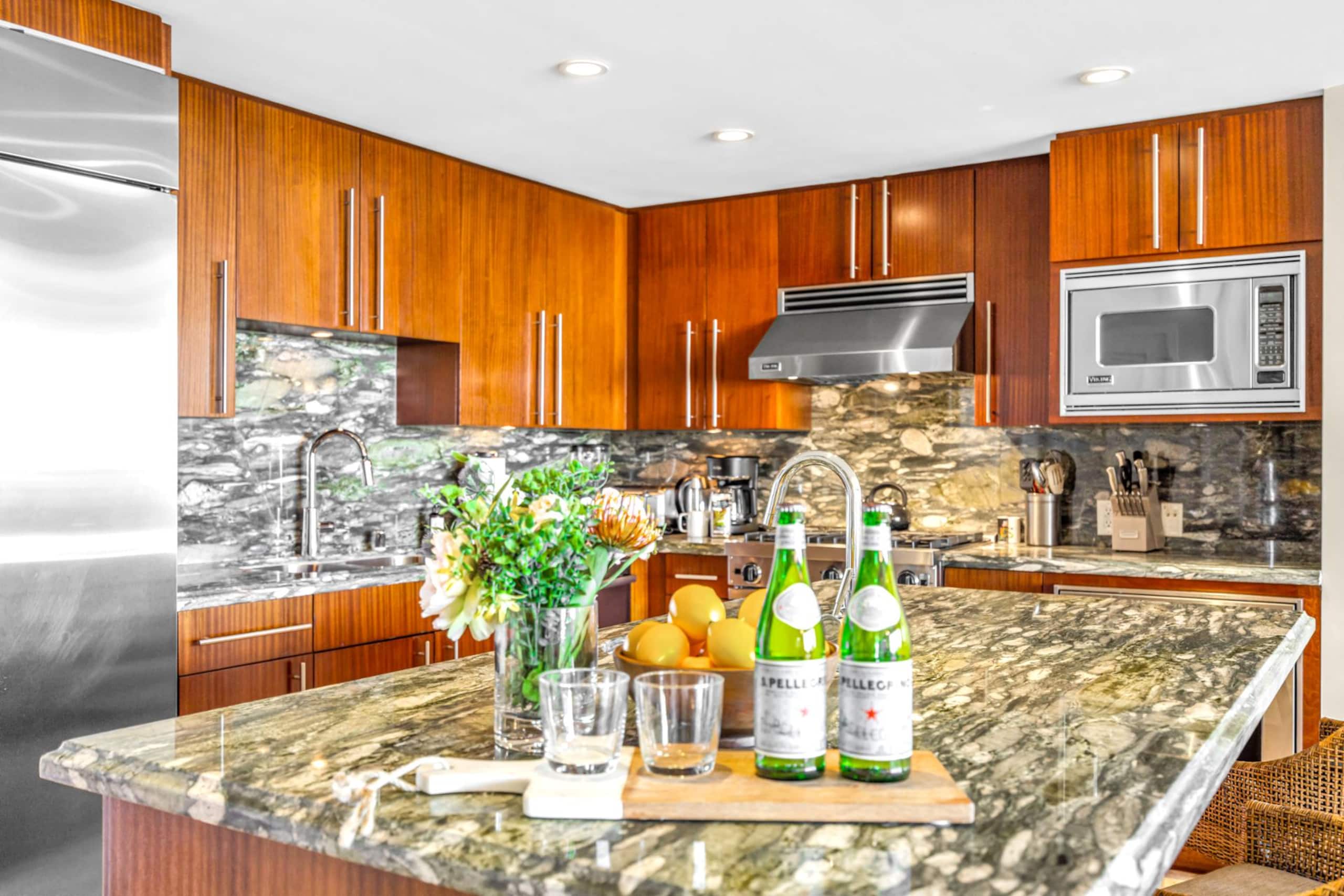 Condo in Lahaina · ★4.86 · 3 bedrooms · 4 beds · 3 baths - Image 40