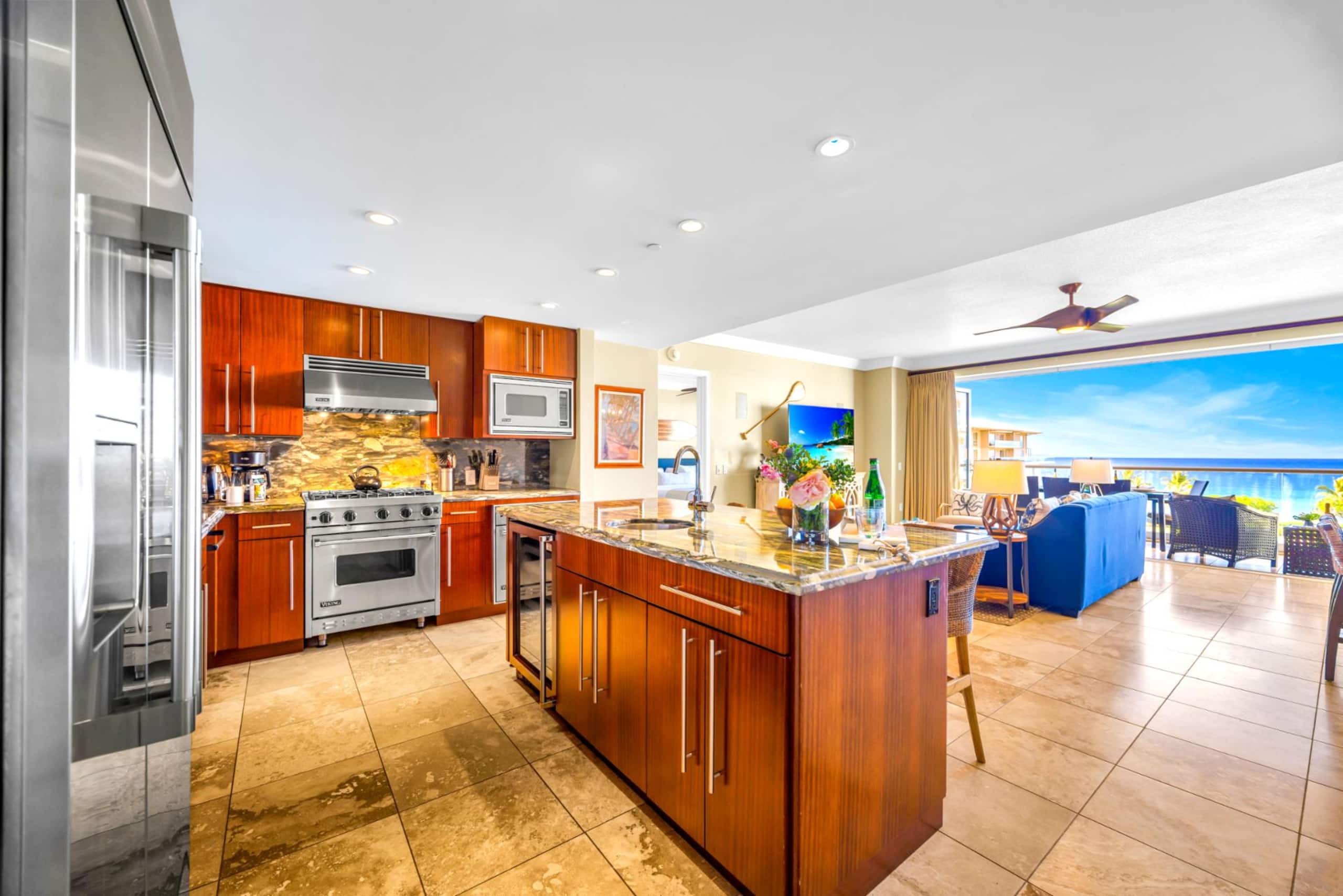 Condo in Lahaina · ★4.86 · 3 bedrooms · 4 beds · 3 baths - Image 38