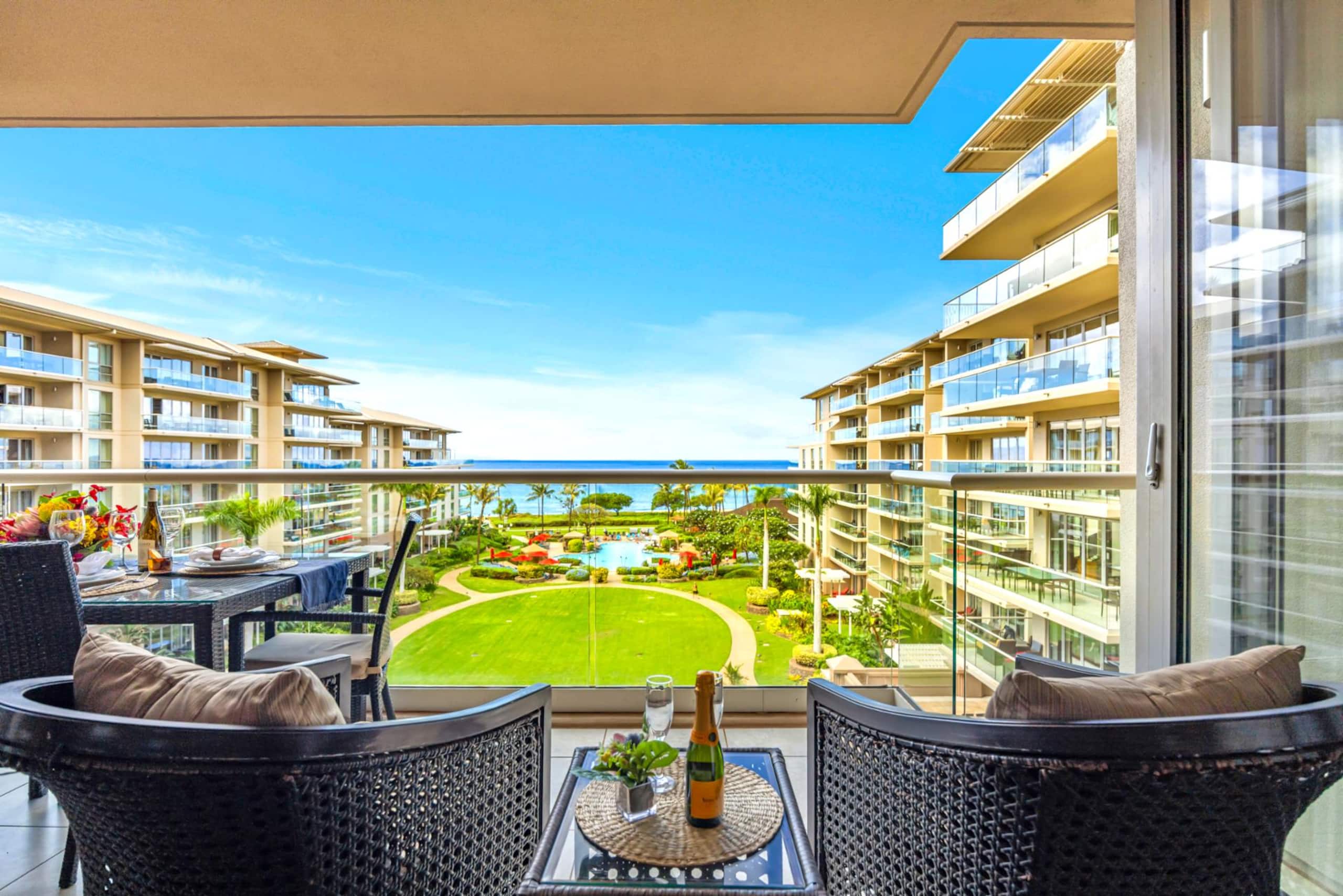 Condo in Lahaina · ★4.86 · 3 bedrooms · 4 beds · 3 baths - Image 13