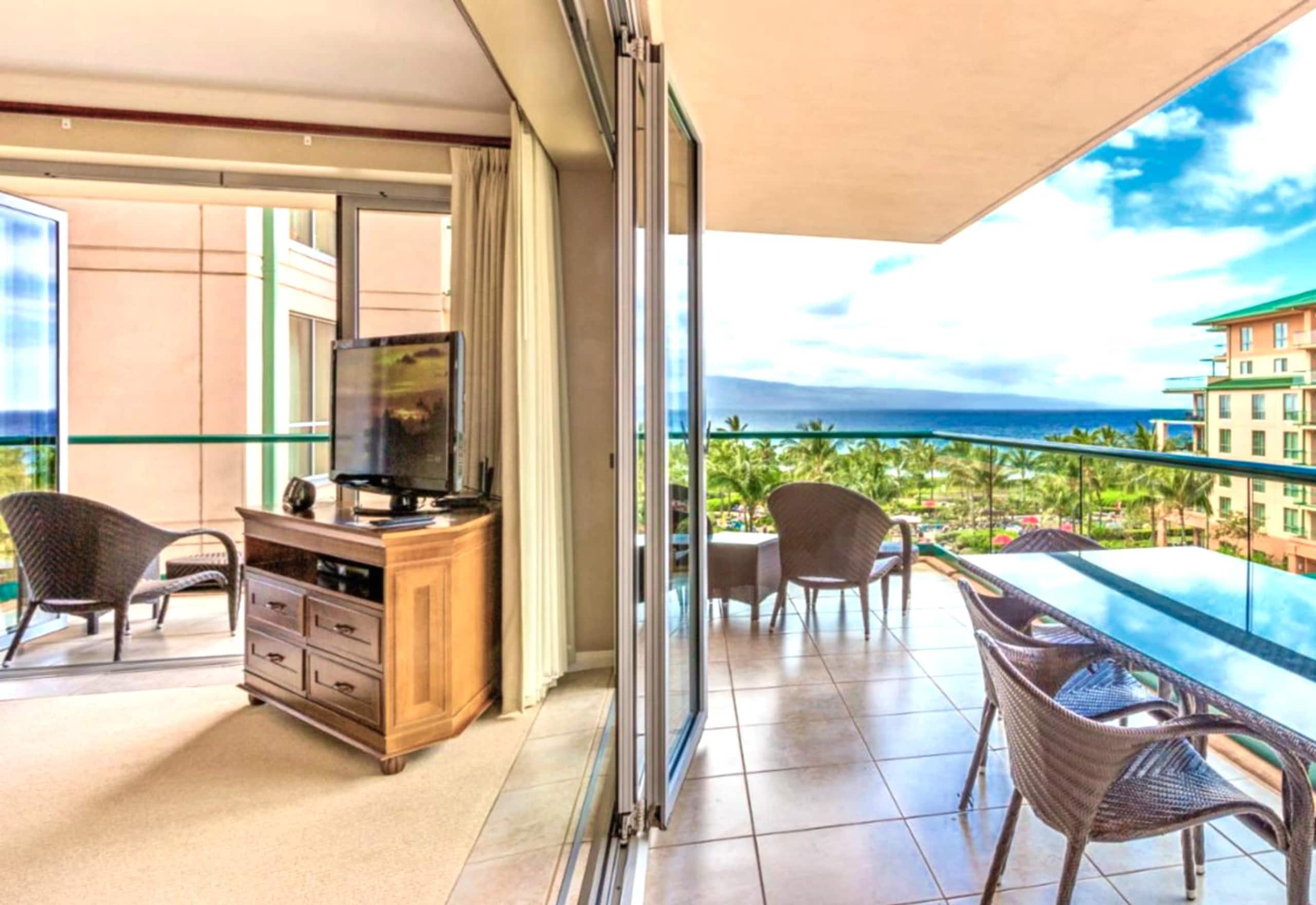 Condo in Lahaina · ★5.0 · 2 bedrooms · 3 beds · 2 baths - Image 1