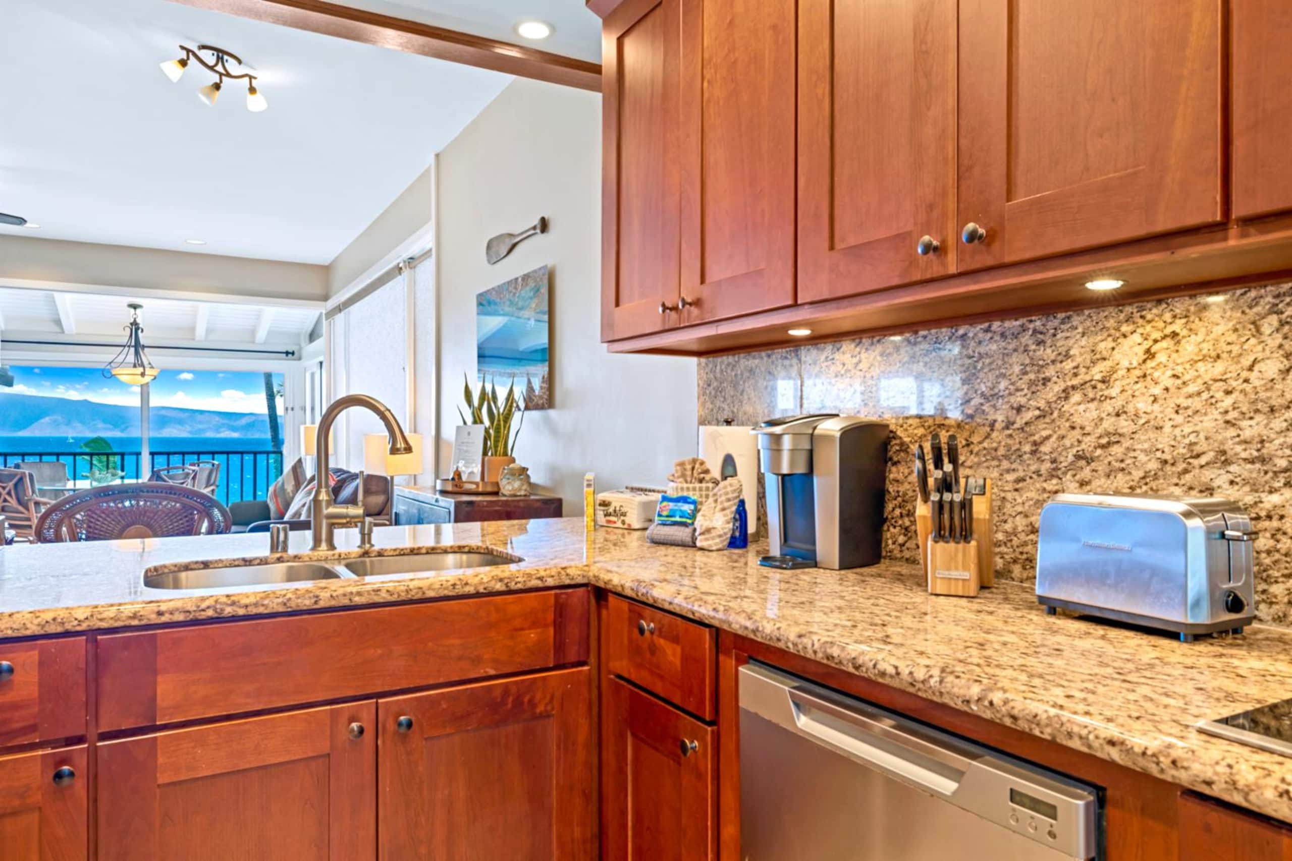 Condo in Lahaina · ★4.86 · 1 bedroom · 2 beds · 2 baths - Image 26